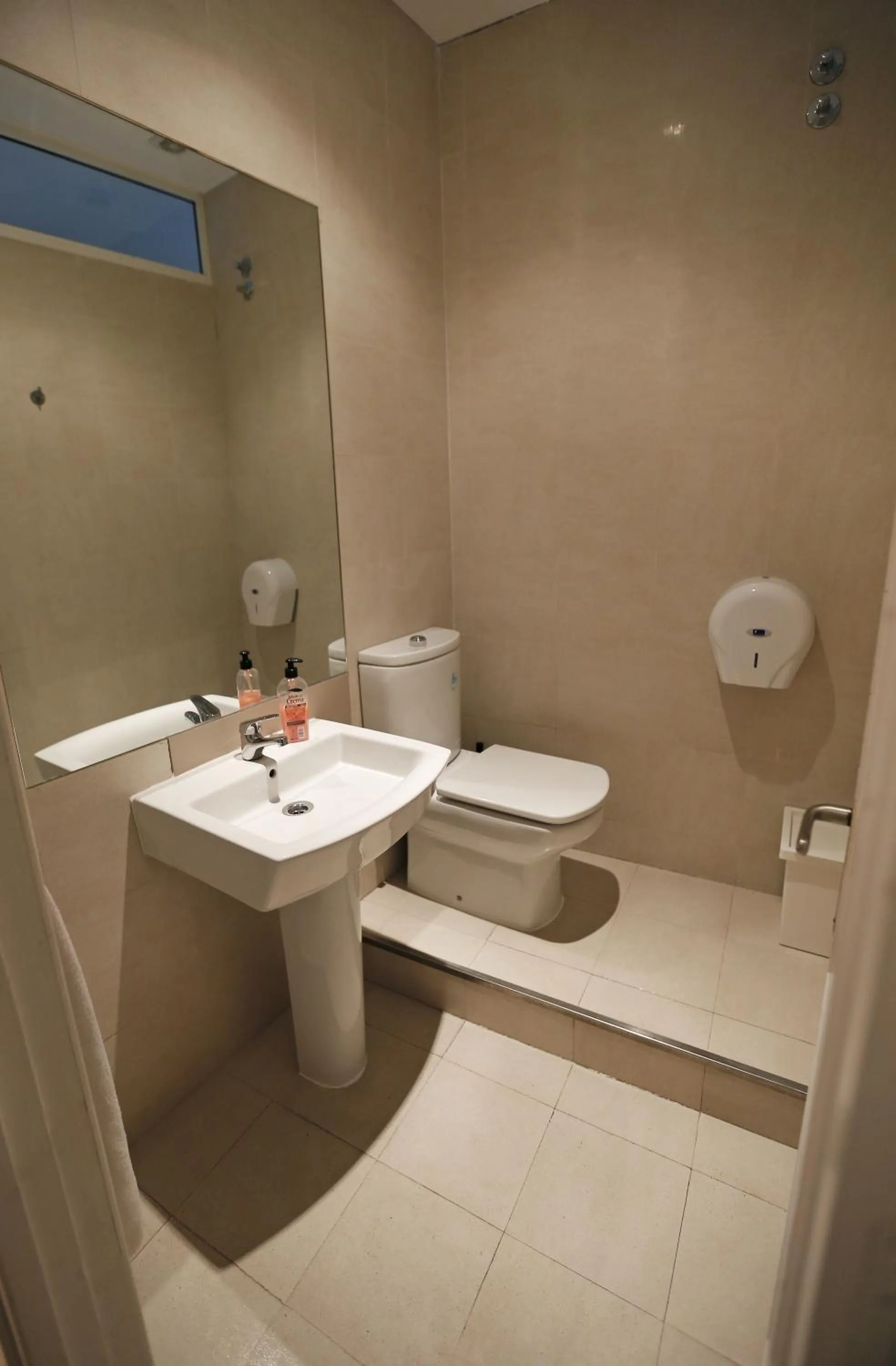 Bathroom in Onefam Sungate