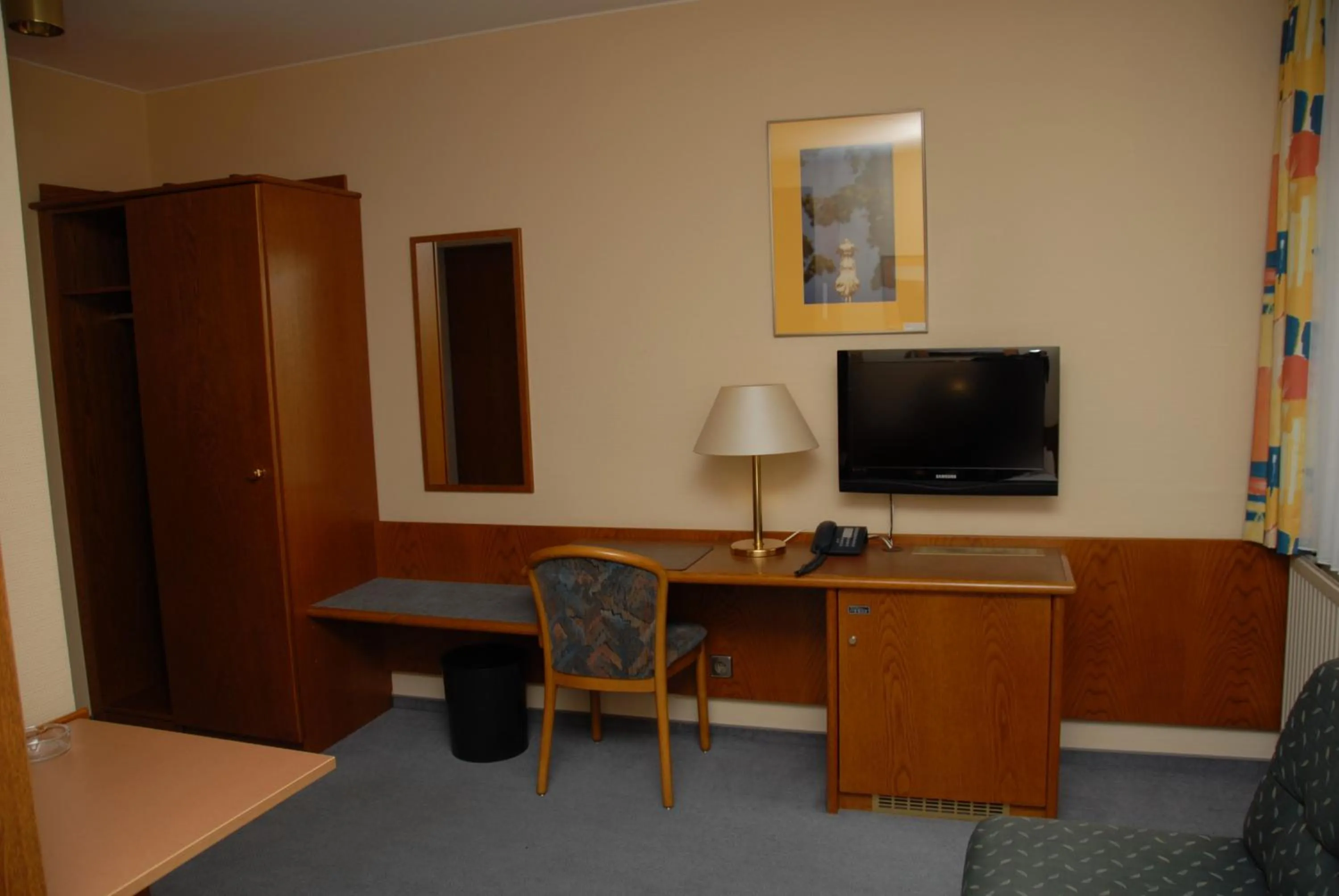 TV and multimedia in APPART-HÔTEL MARCO POLO