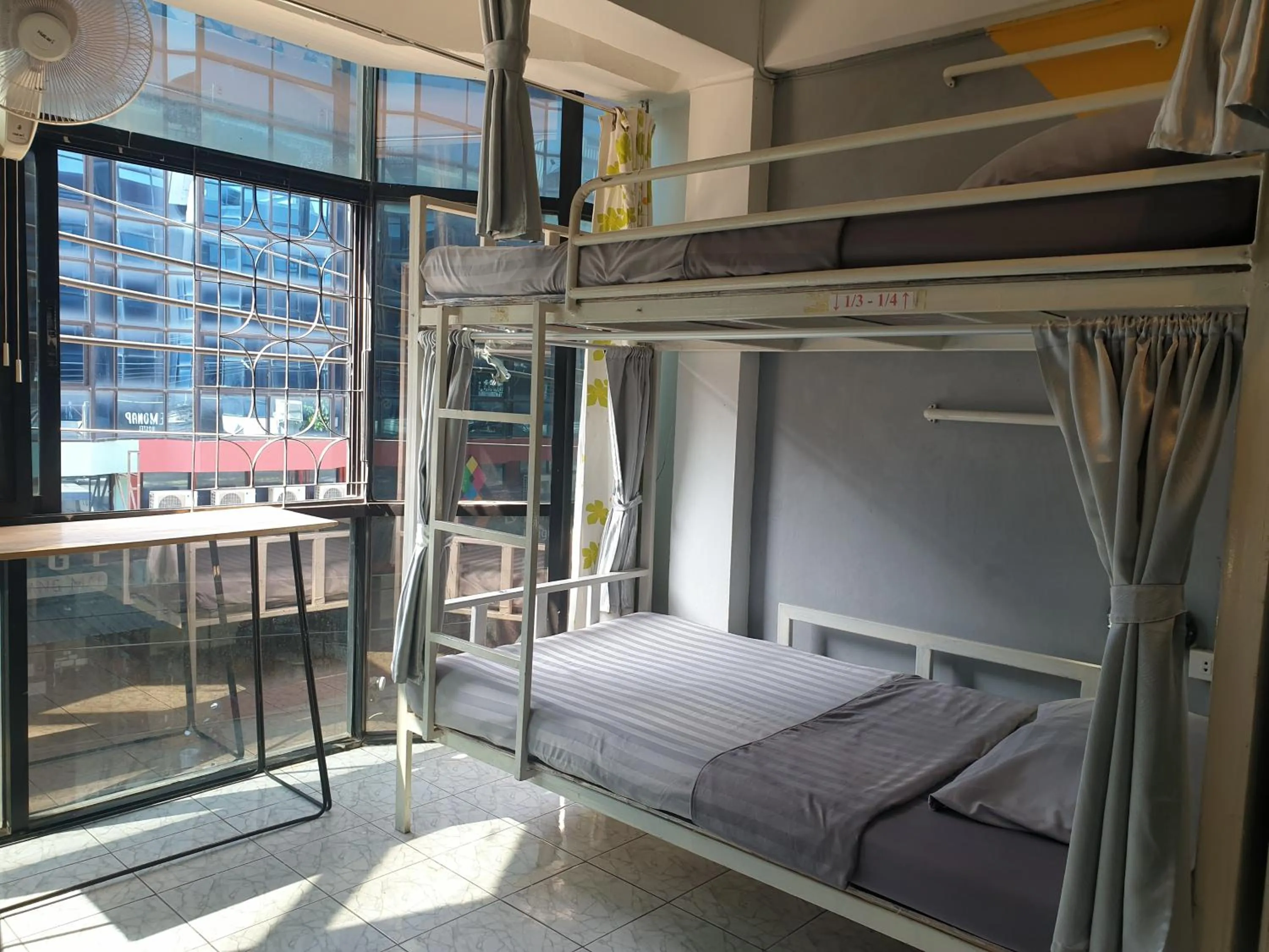 Bed in i-smile & U2 Hostel