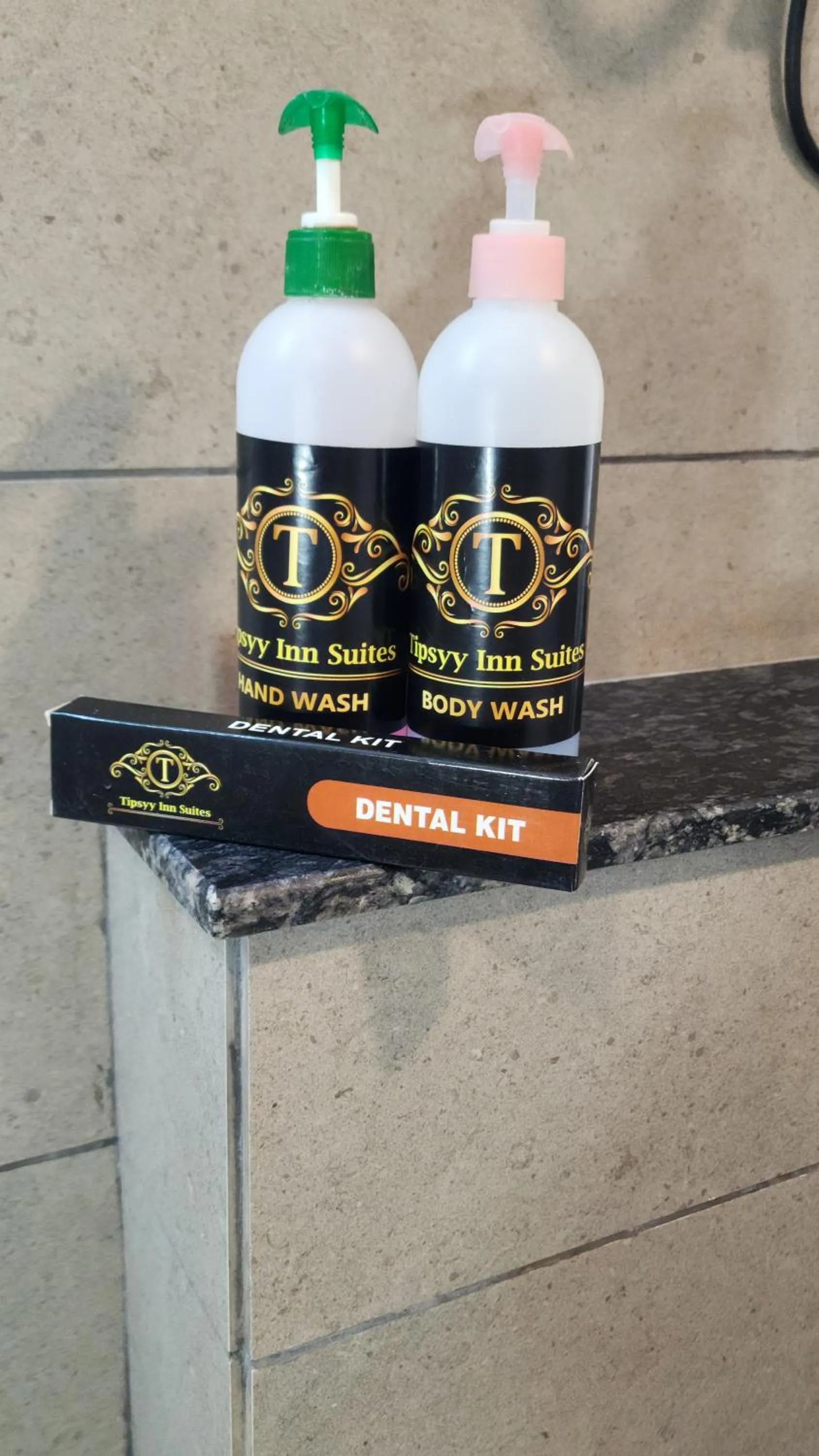 Bathroom in Tipsyy Inn Suites 007