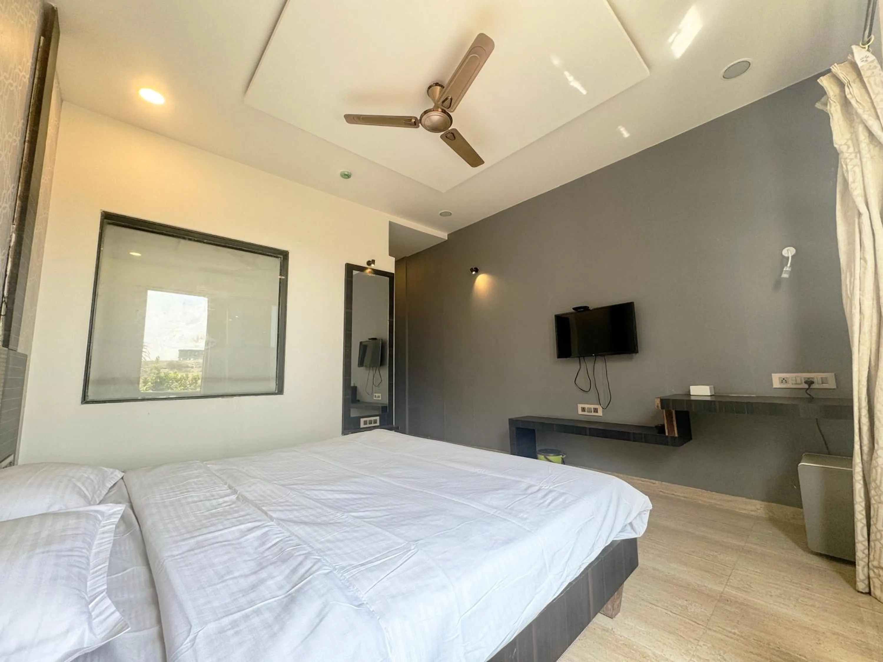 TV and multimedia, Bed in Zestin Hill Resort Lonavala