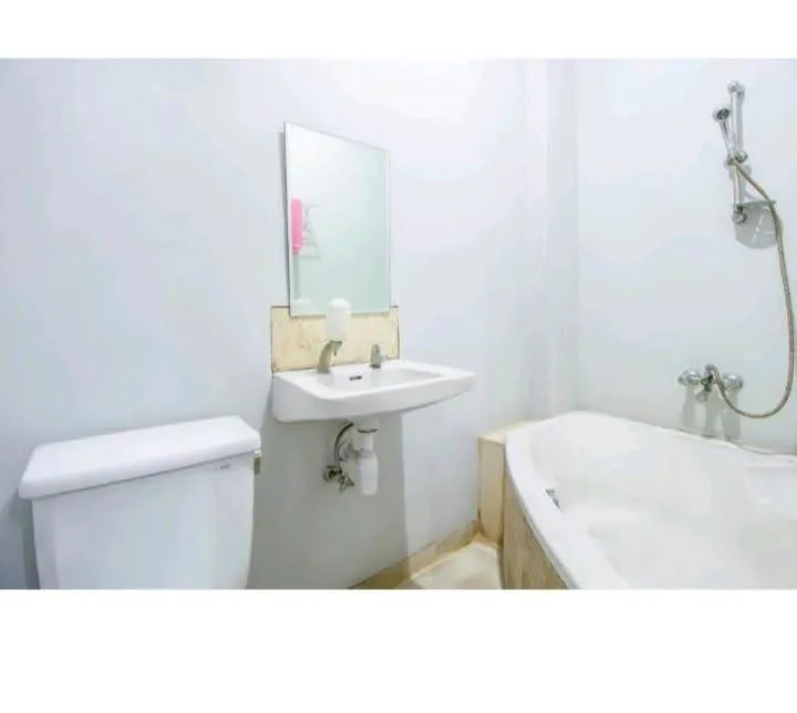 Bathroom in Tobana House Bintaro