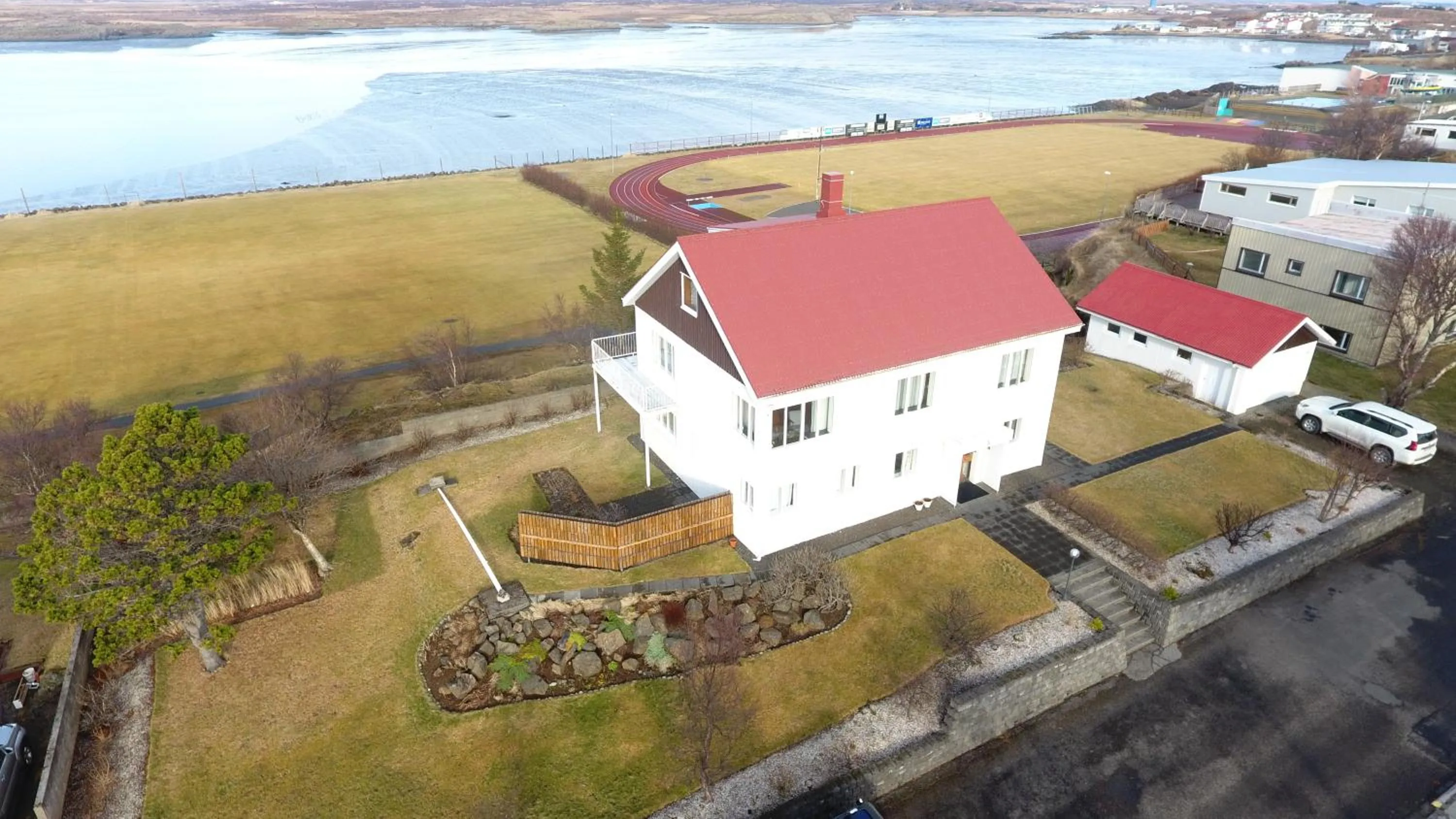 Property building in Setrið Guesthouse