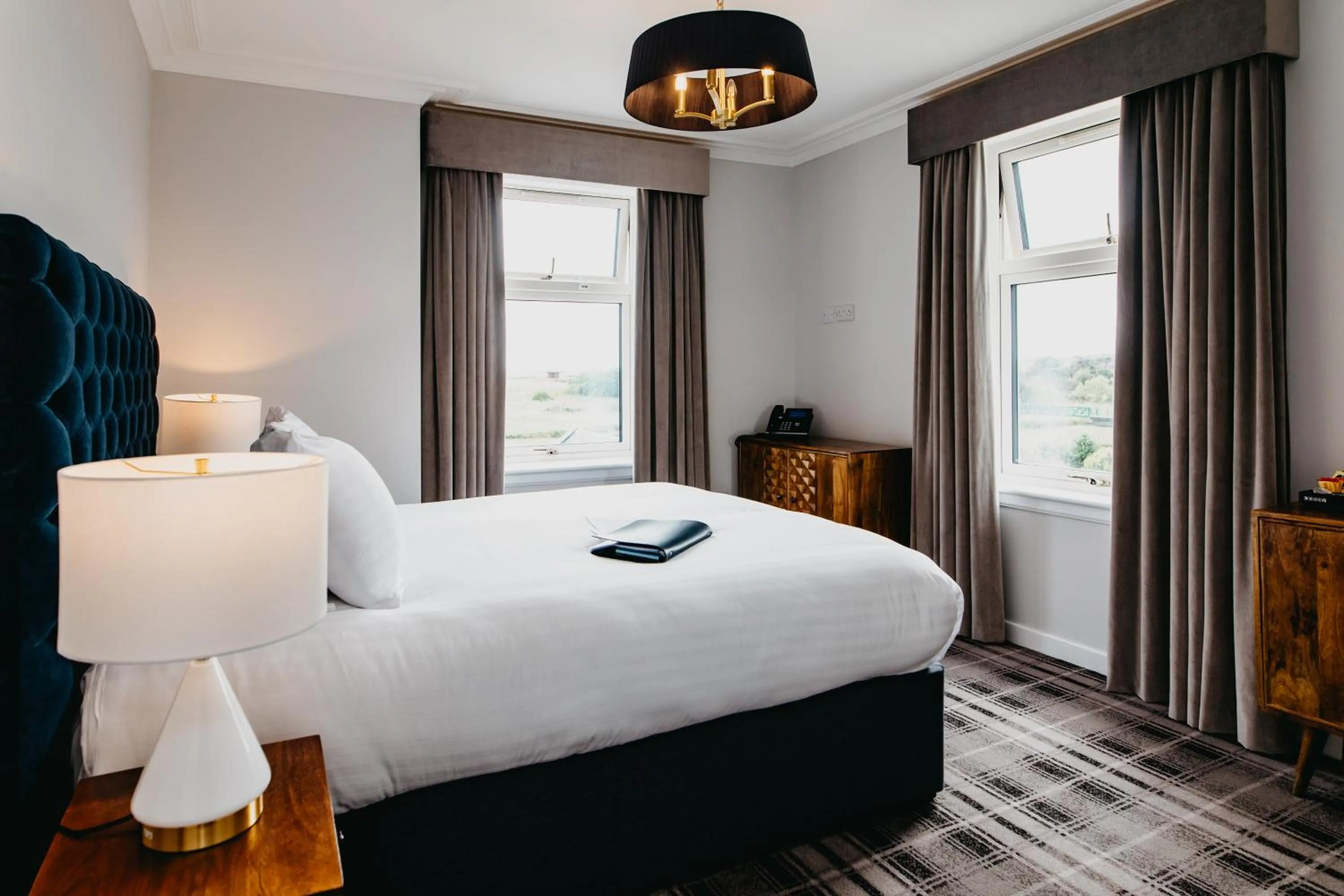 Bedroom, Bed in Udny Arms Hotel