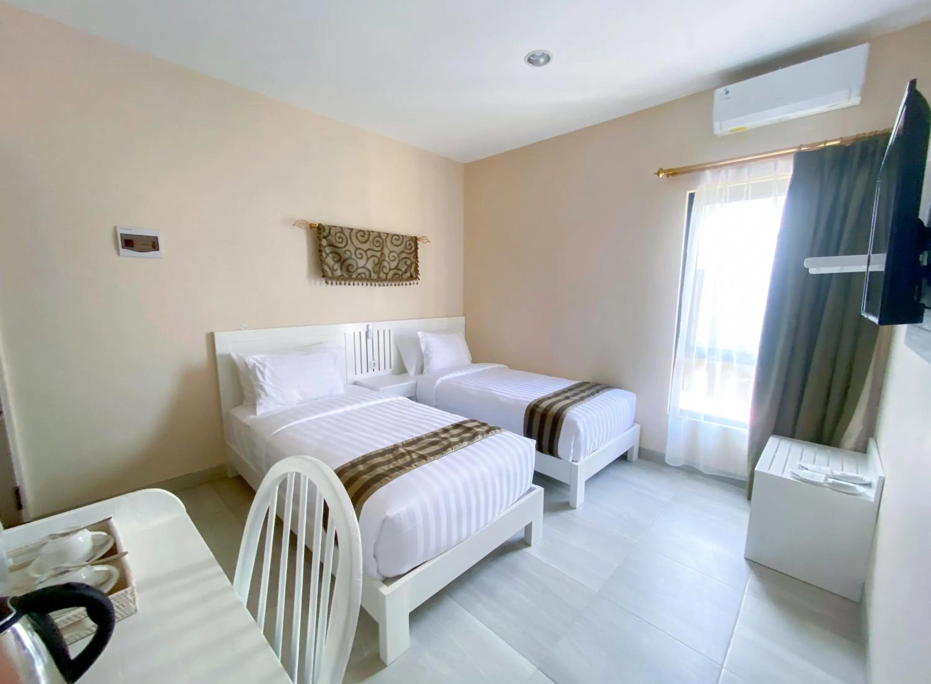 Bedroom, Bed in Flamingo Ceria