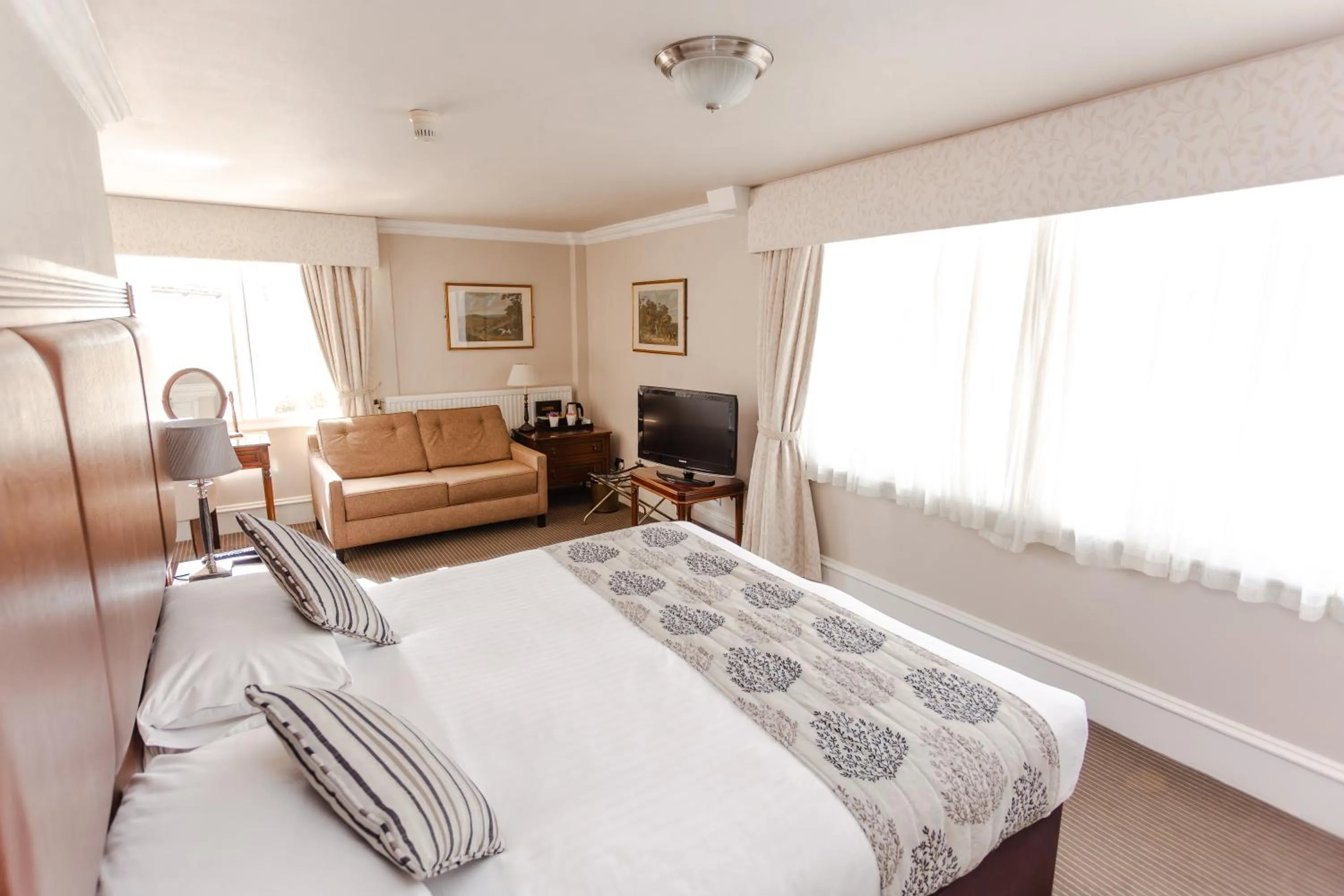 Bed in The Snooty Fox