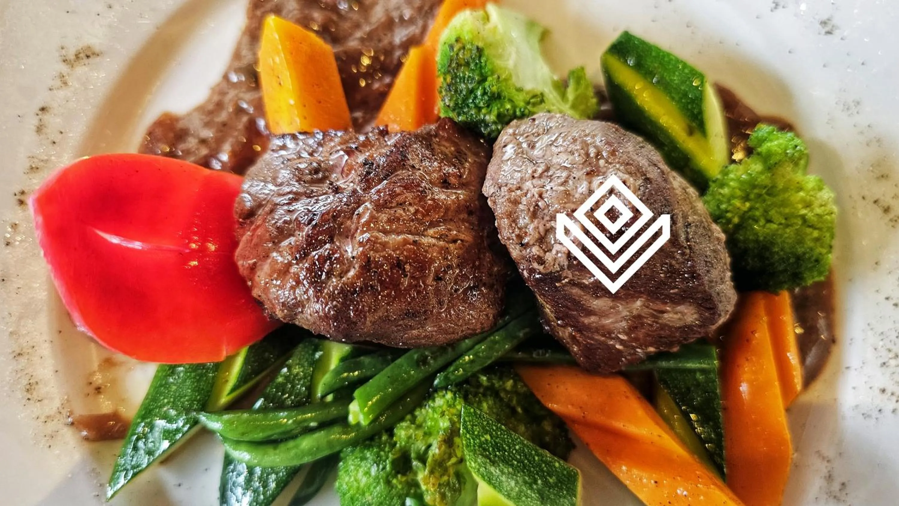 Food and drinks in Masai Mara Zanzibar - Boutique Hotel