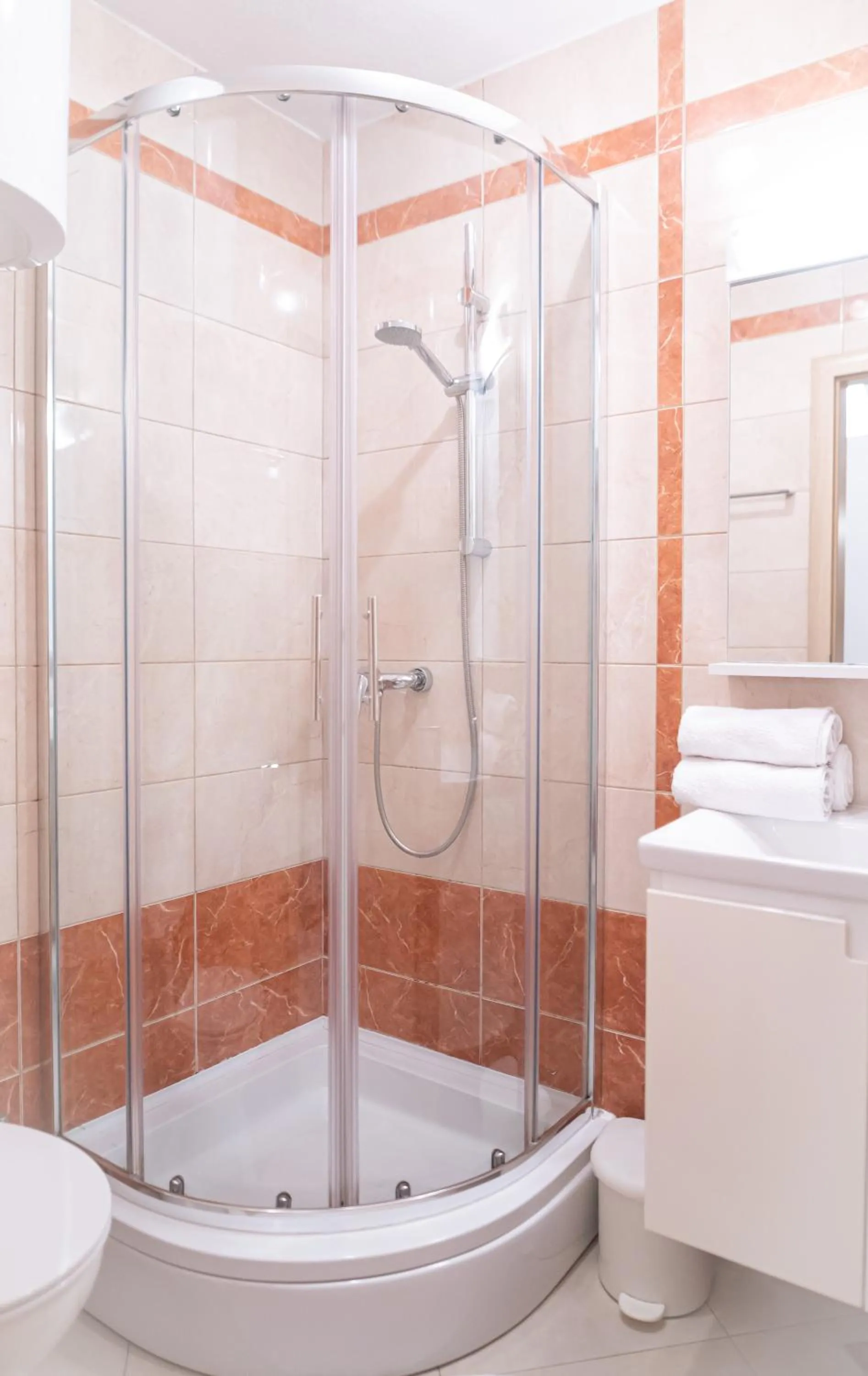 Shower in "Skalinada" Apartments in the Heart of Split