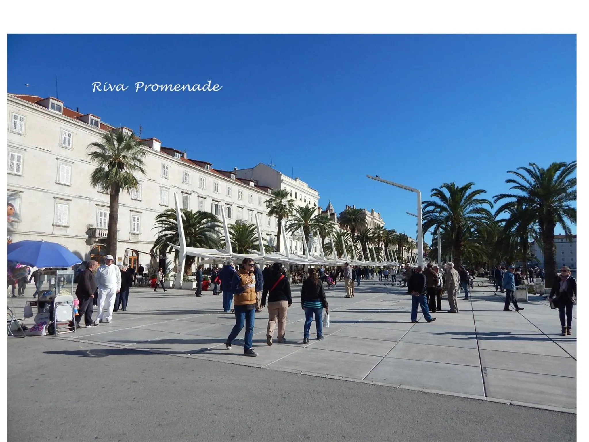 Neighbourhood in "Skalinada" Apartments in the Heart of Split