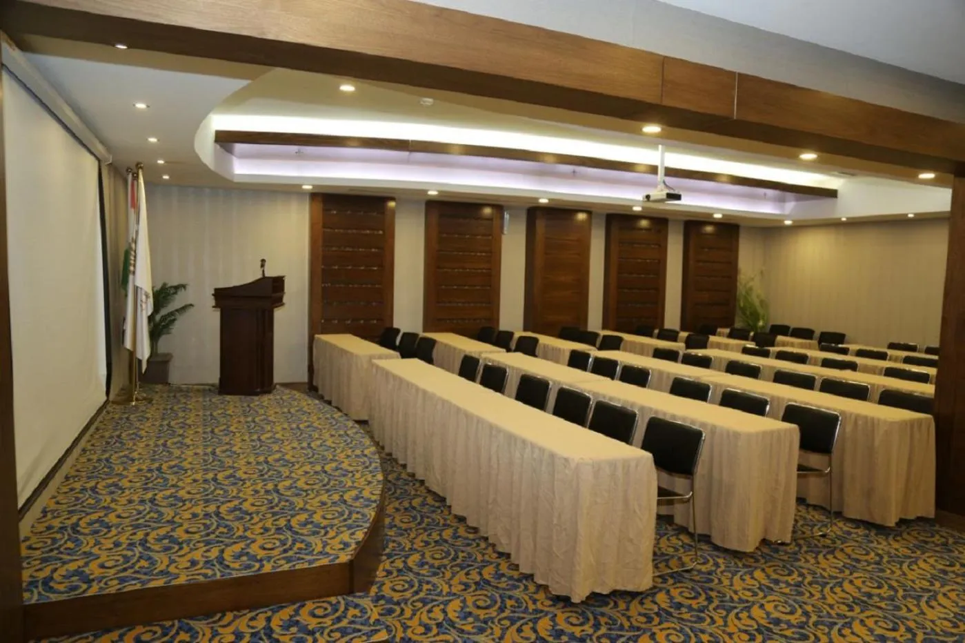 Business facilities in Erbil Quartz Hotel