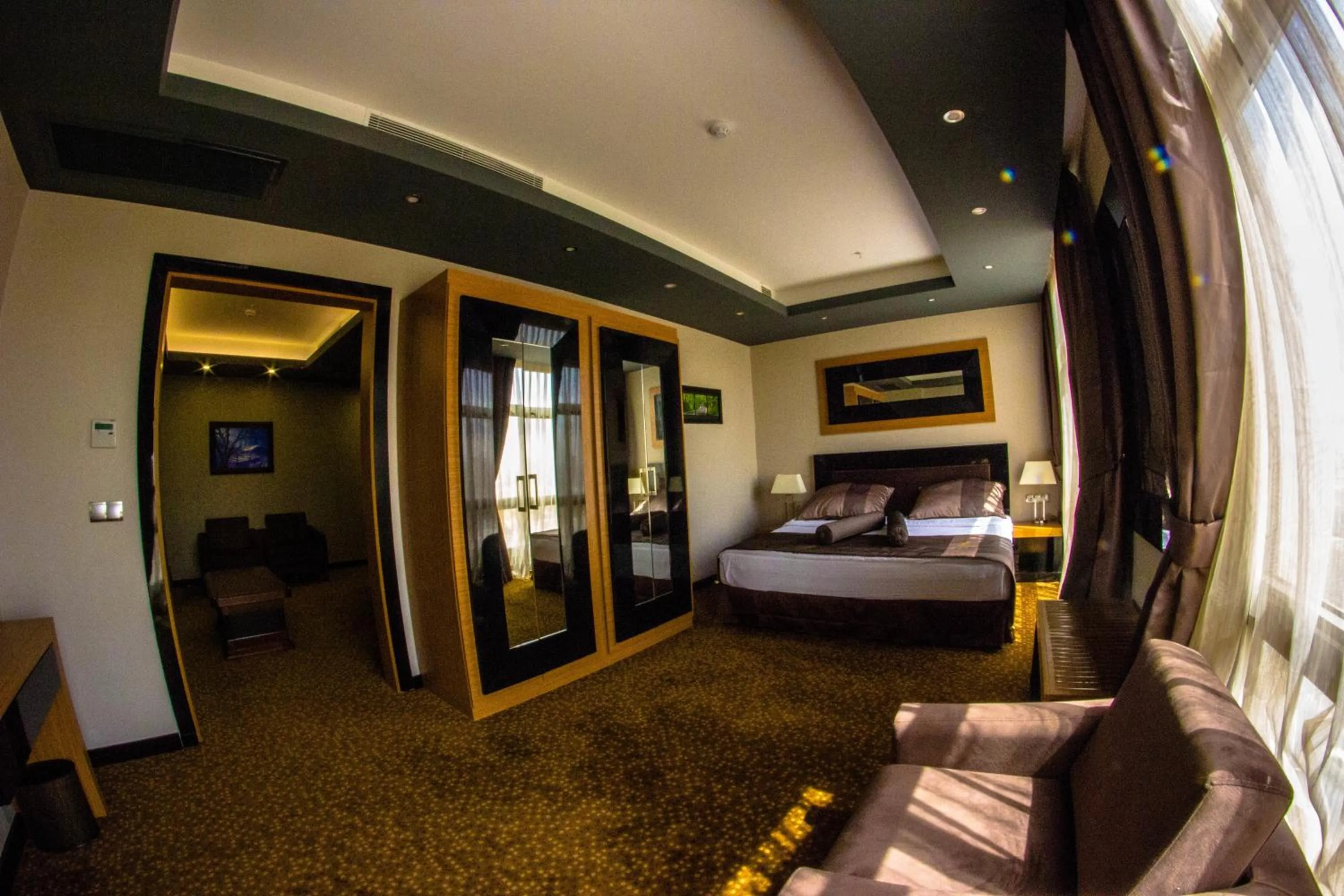 Photo of the whole room, Bed in Erbil Quartz Hotel
