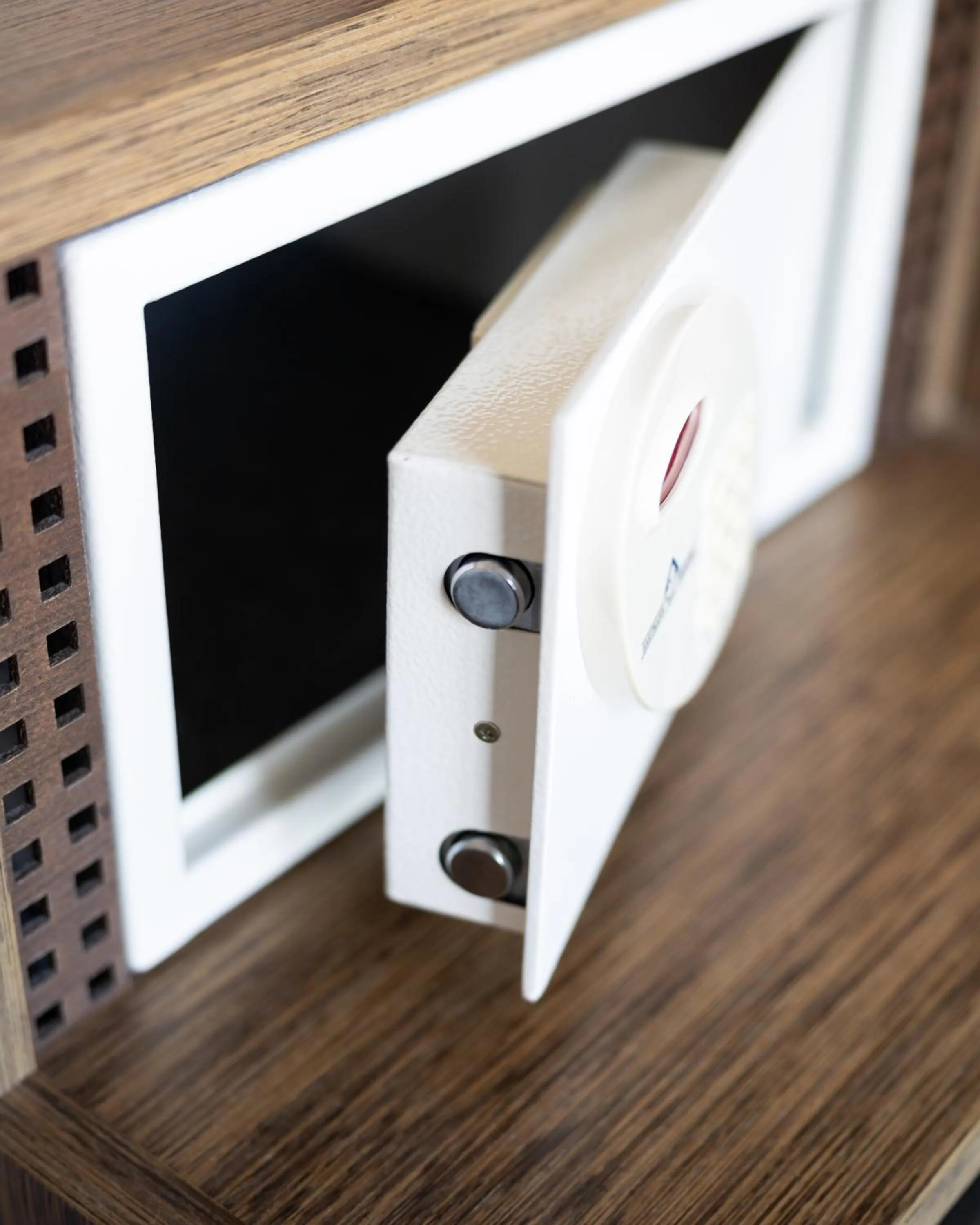 safe in Wirtshaus & Hotel Landsknecht