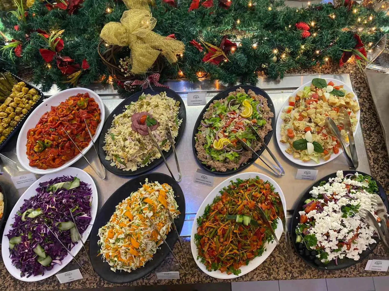 Restaurant/places to eat in Hotel Zara