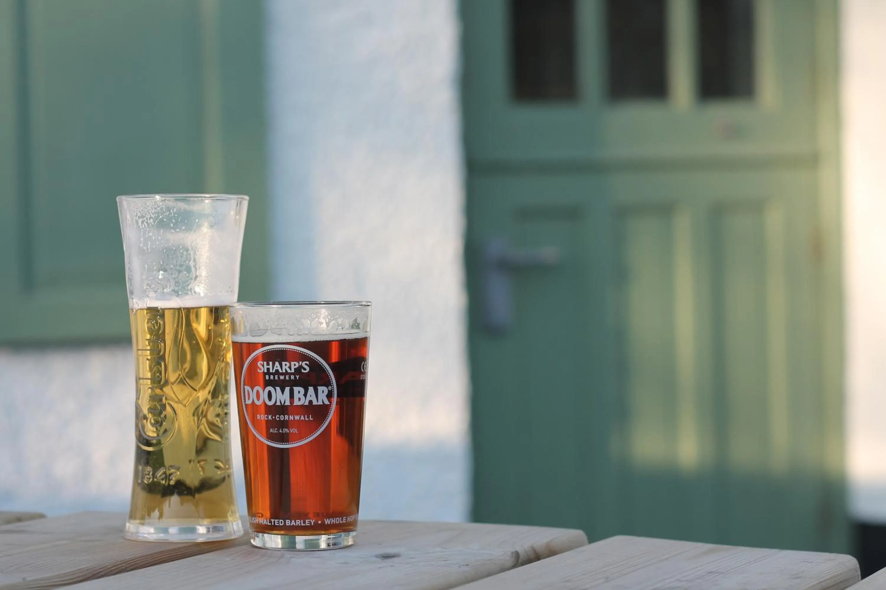 Alcoholic drinks in Halfway House Inn