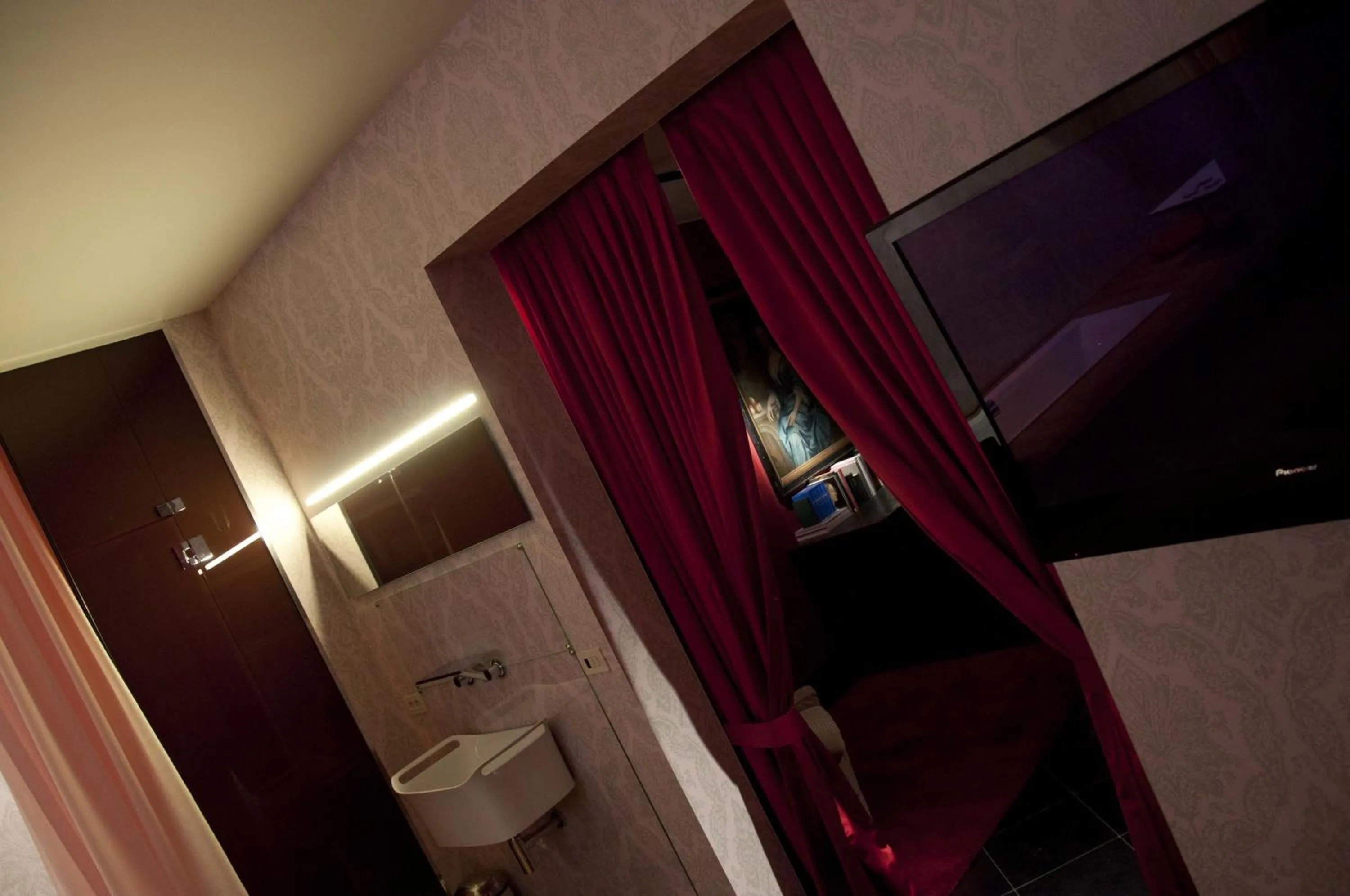 Bathroom in Schopenhauer