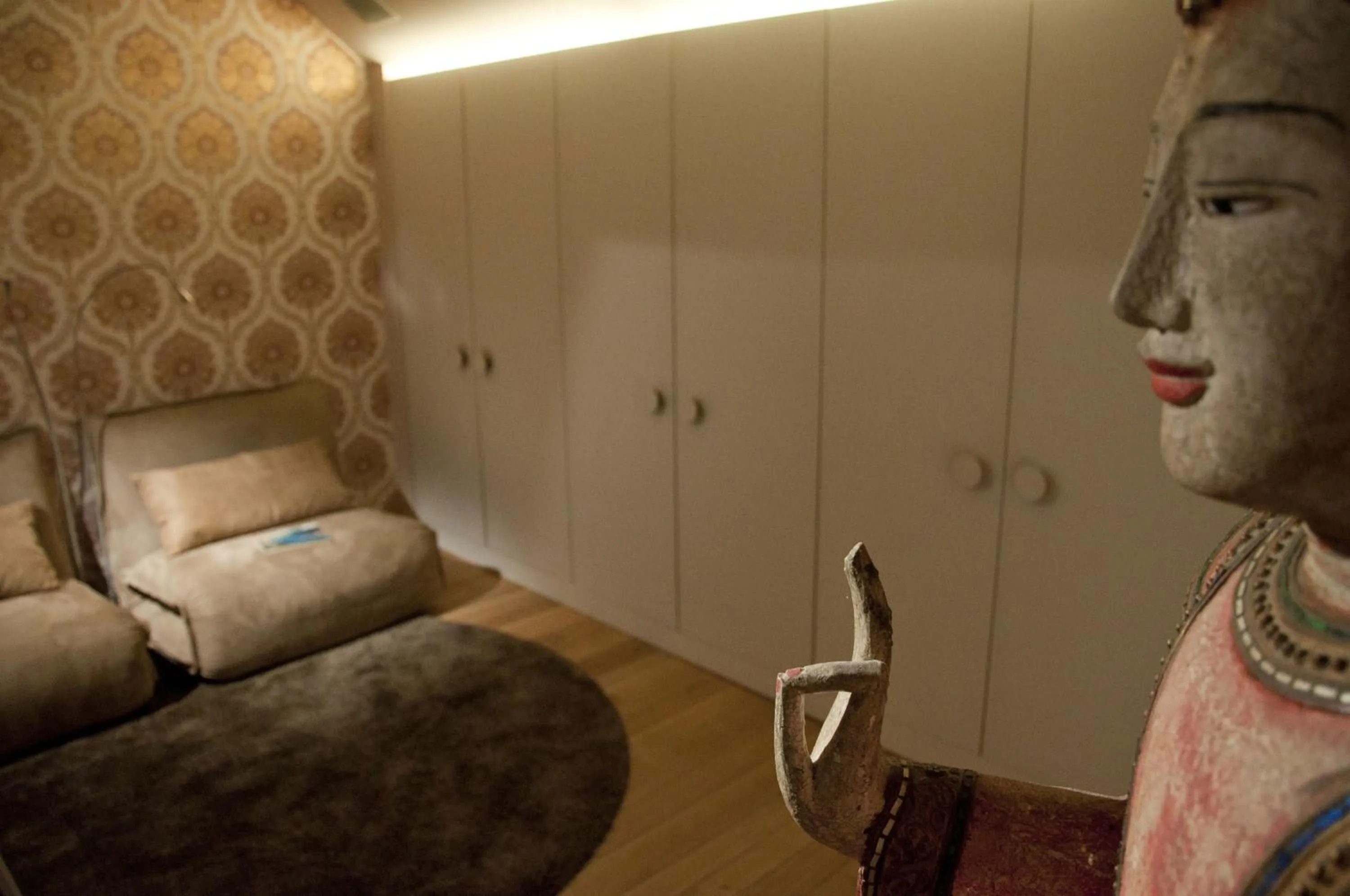 Decorative detail, Bed in Schopenhauer