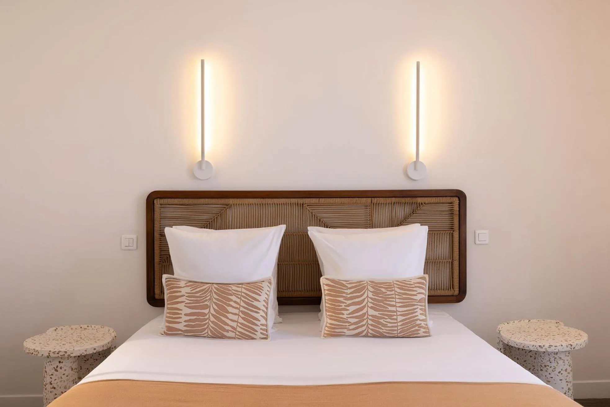 Bedroom, Bed in Crisol Lumière