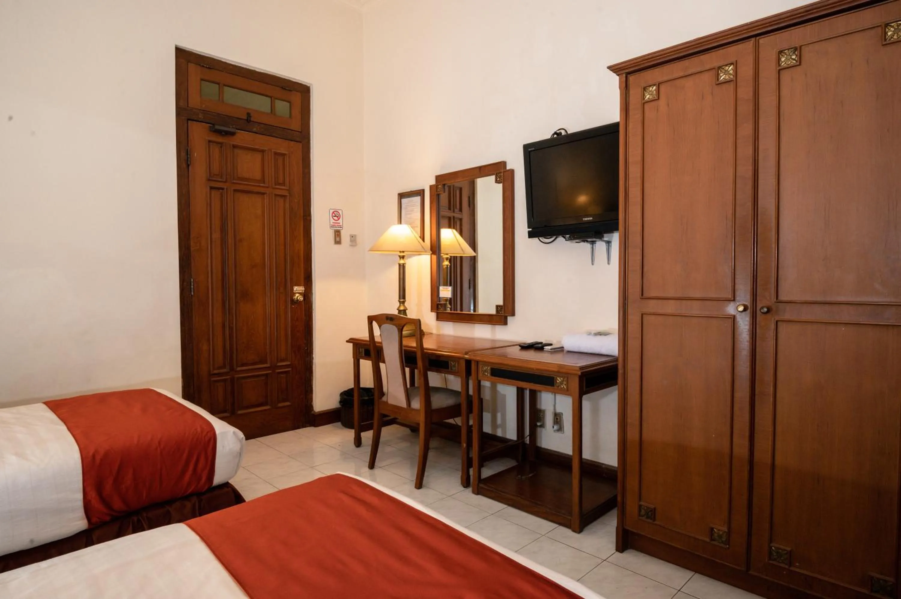 Bed in HOTEL SAPTA GRIA