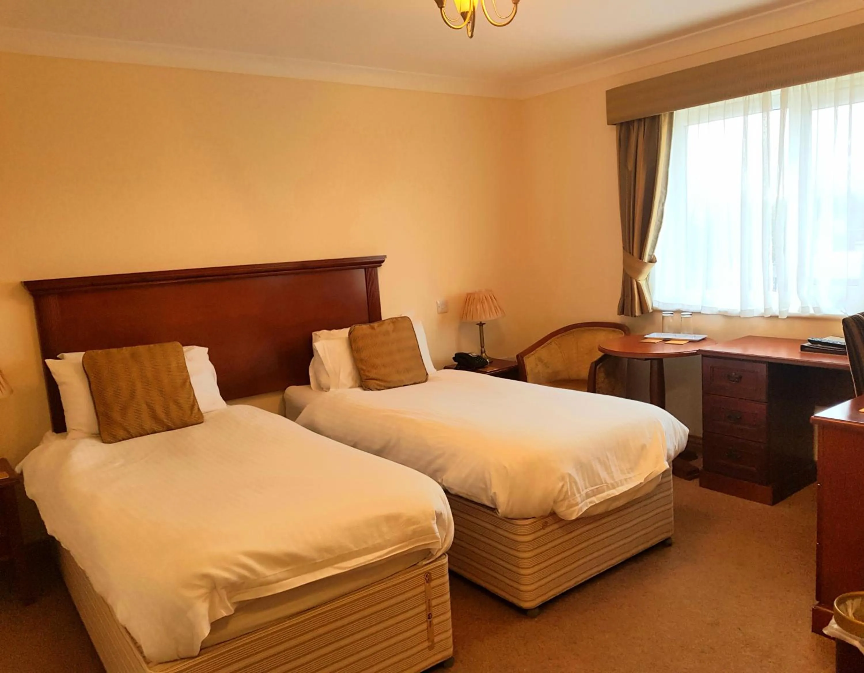 Bedroom, Bed in The Chetwynde - Self Check In HMO