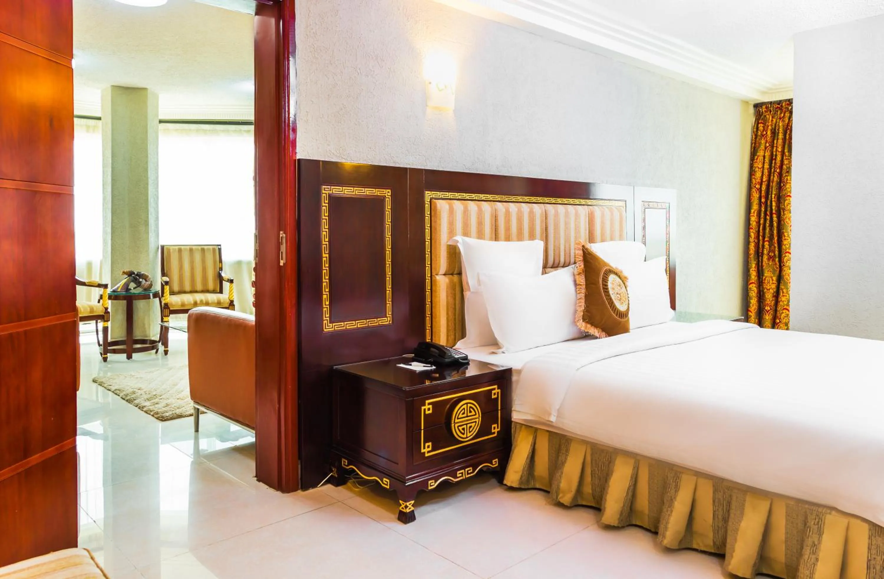 Bed in Nobila Airport Hotel