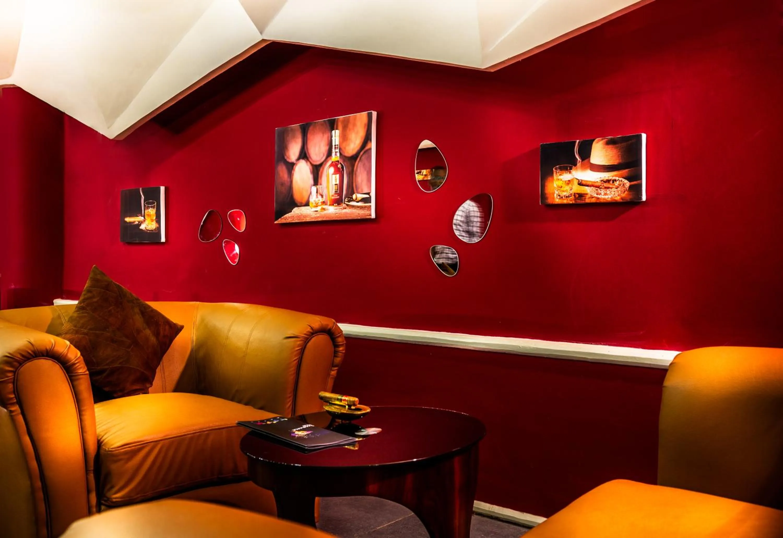 Lounge or bar in Nobila Airport Hotel