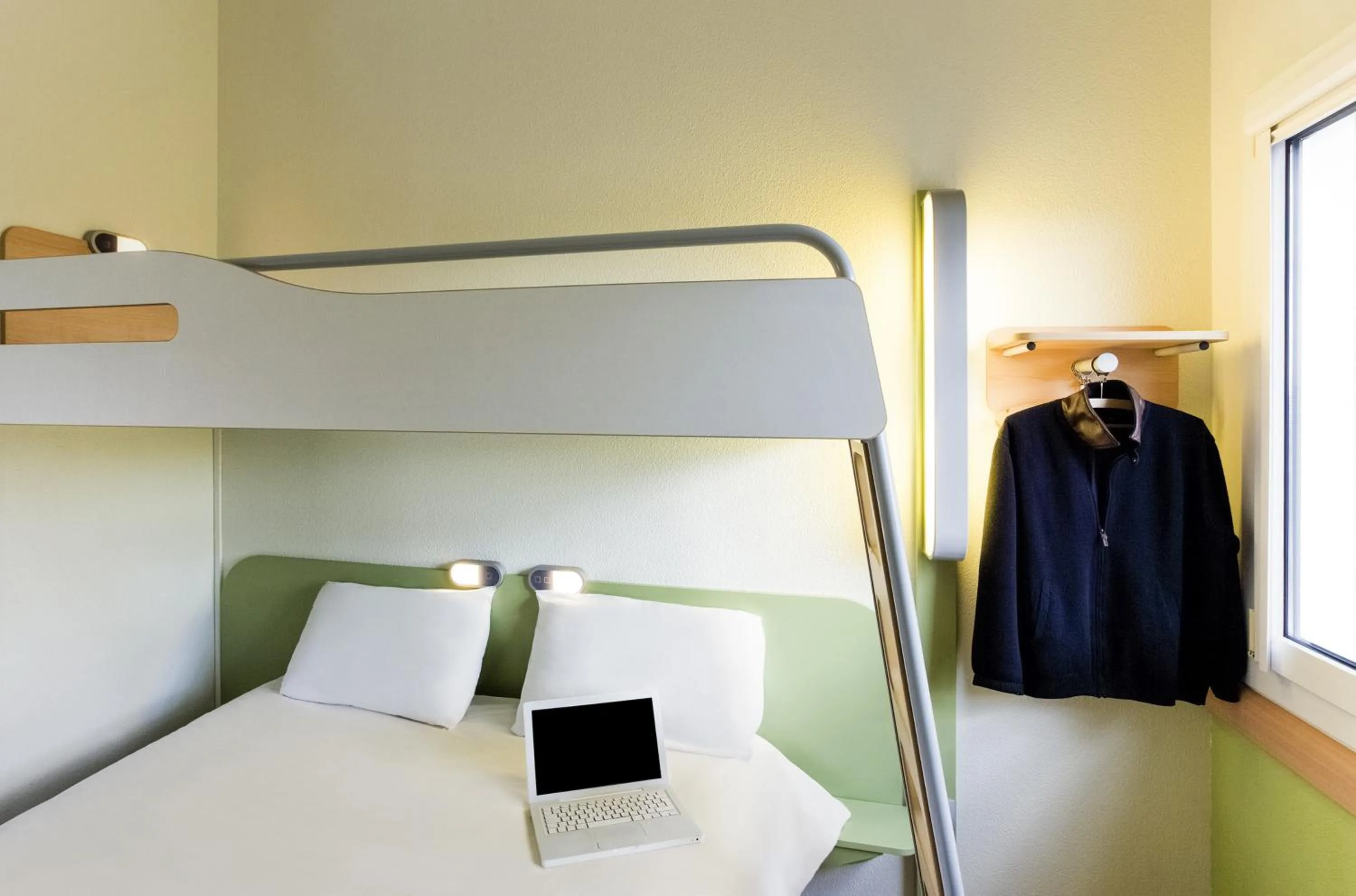Bed in Ibis Budget Bilbao Barakaldo