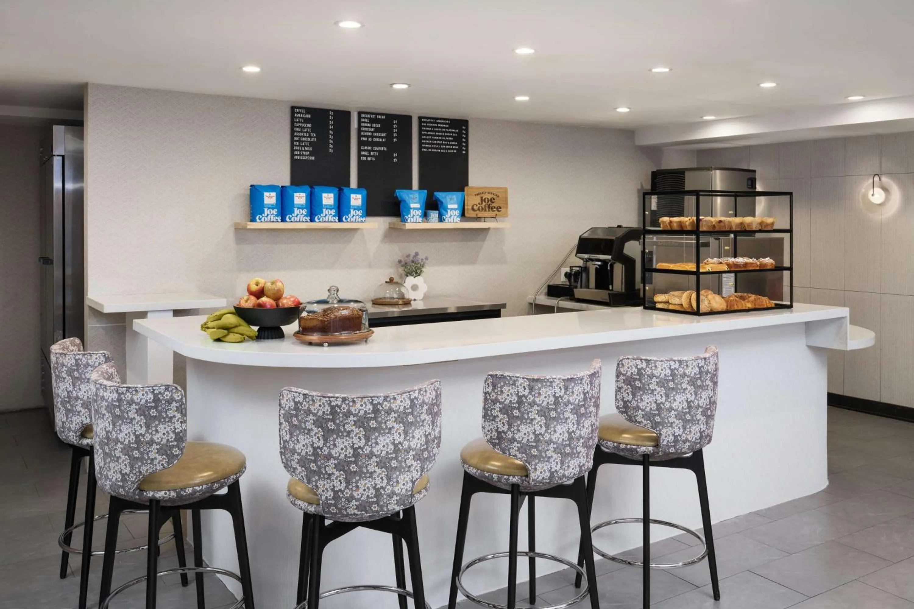 Breakfast in The Nedia, BW Signature Collection