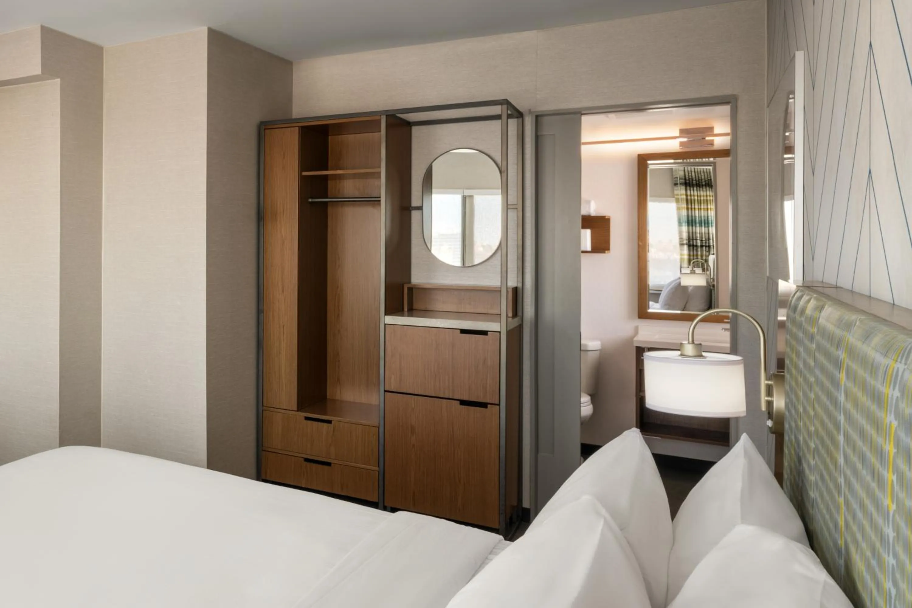 Bed in The Nedia, BW Signature Collection