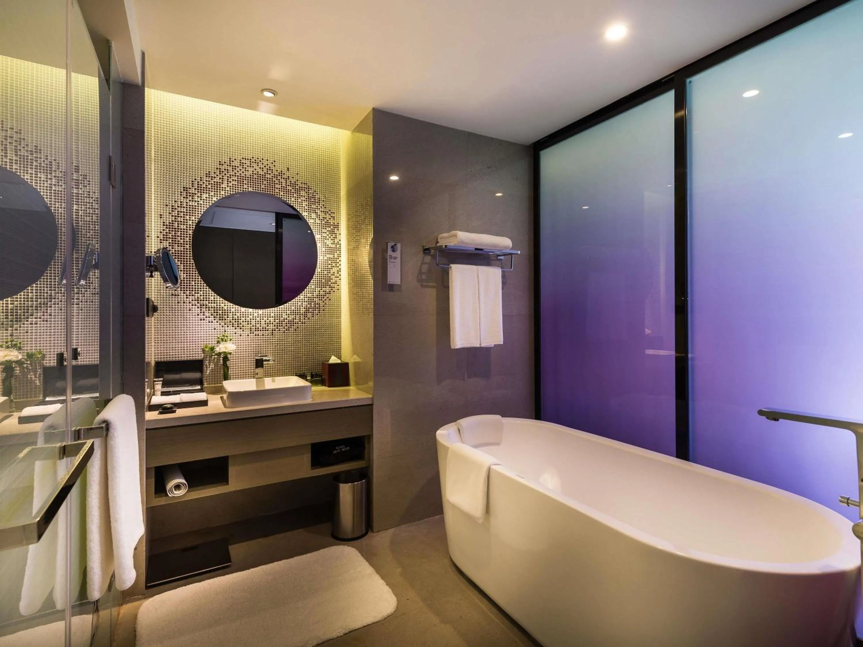 Bedroom in Pullman Nanjing Lukou Airport