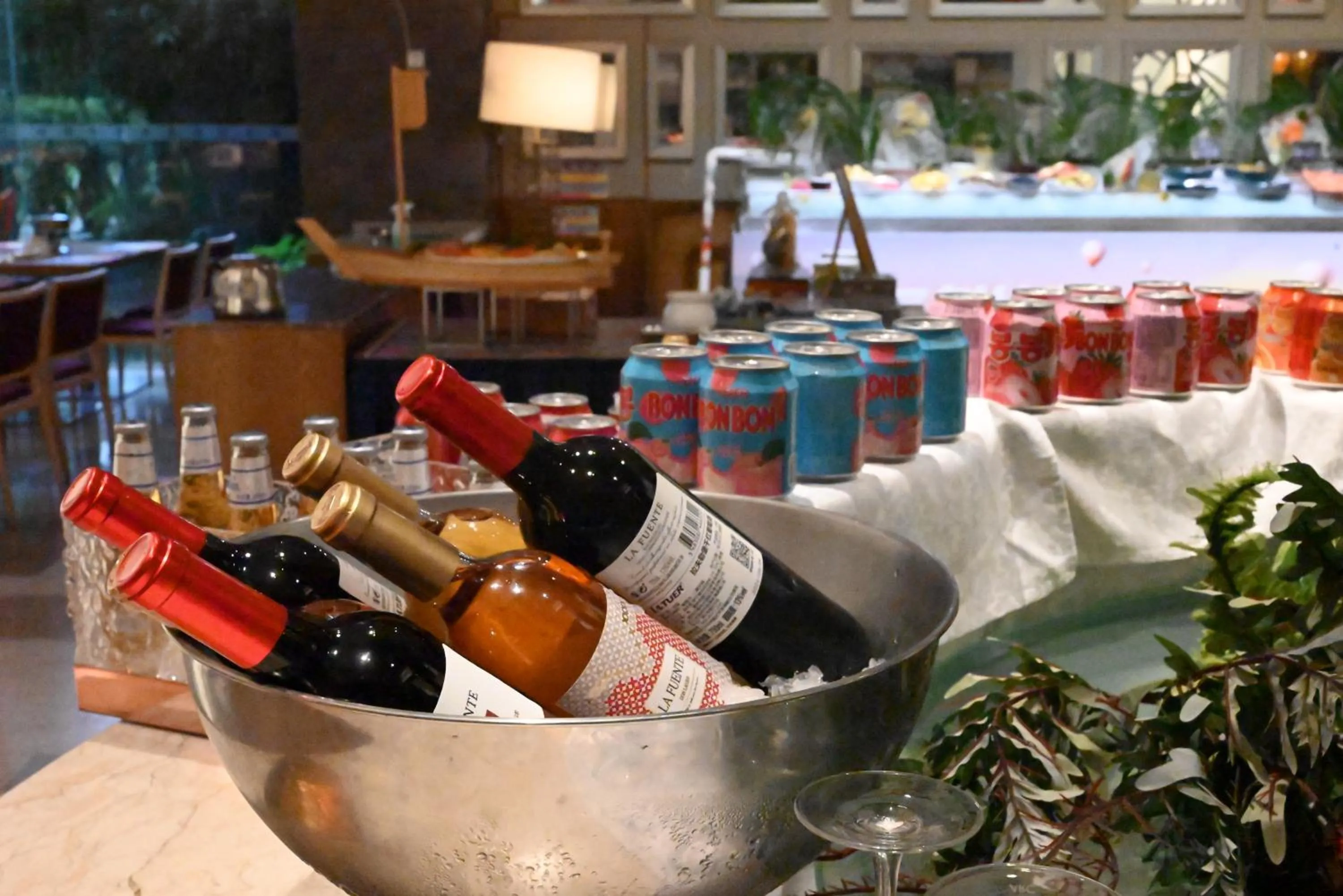 Restaurant/places to eat in Pullman Wenzhou