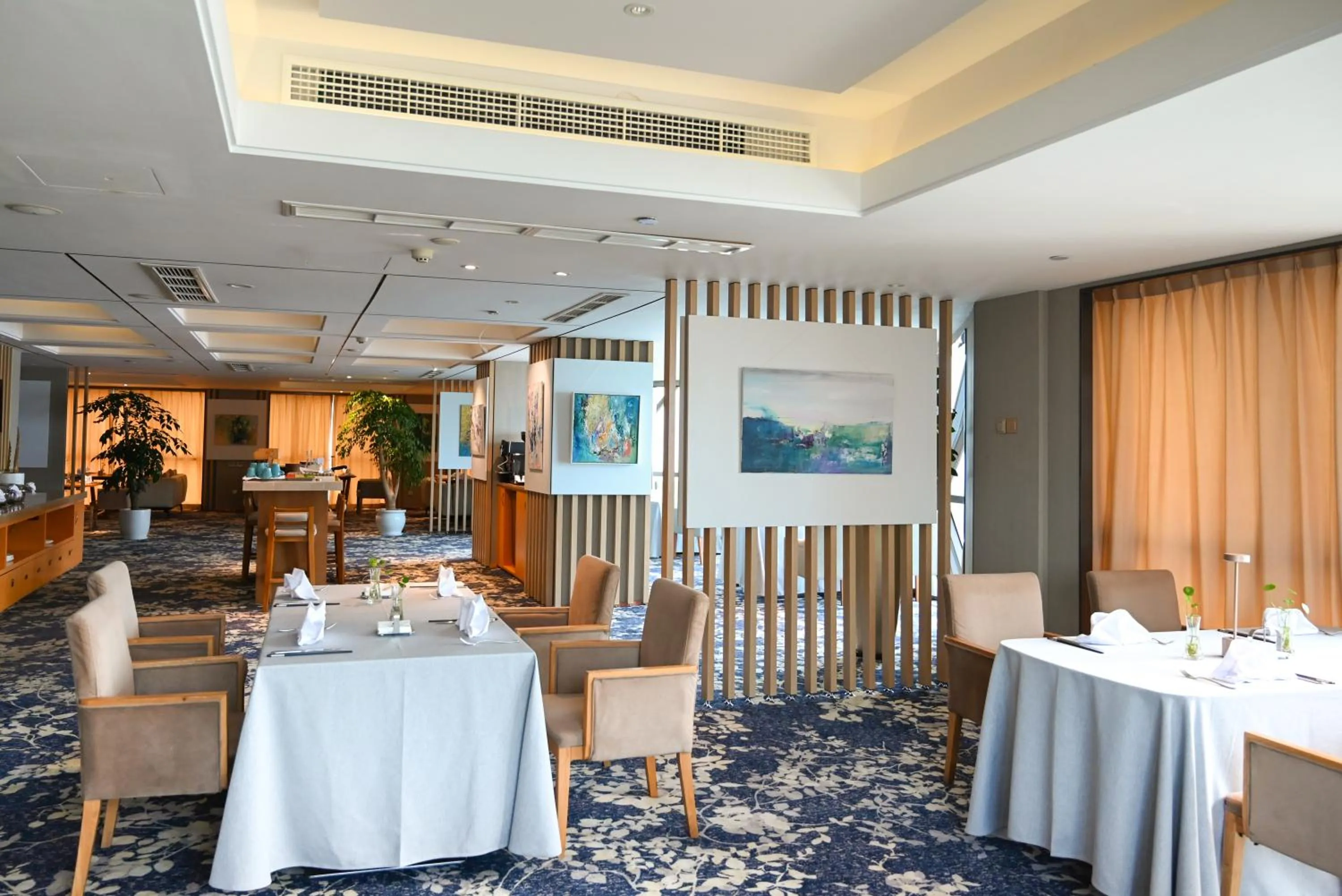 Restaurant/places to eat in Pullman Wenzhou