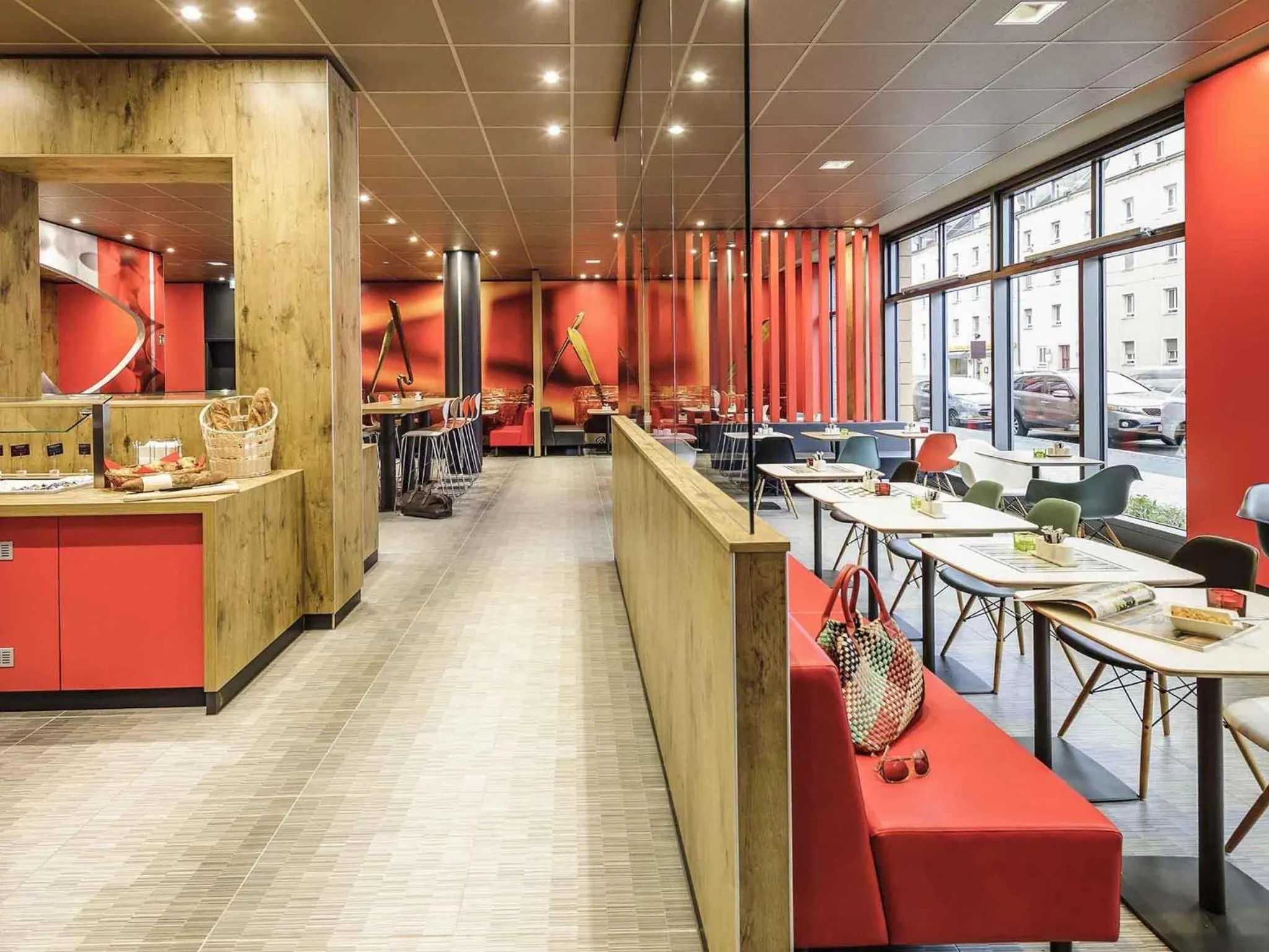 Restaurant/places to eat in Ibis München City Arnulfpark