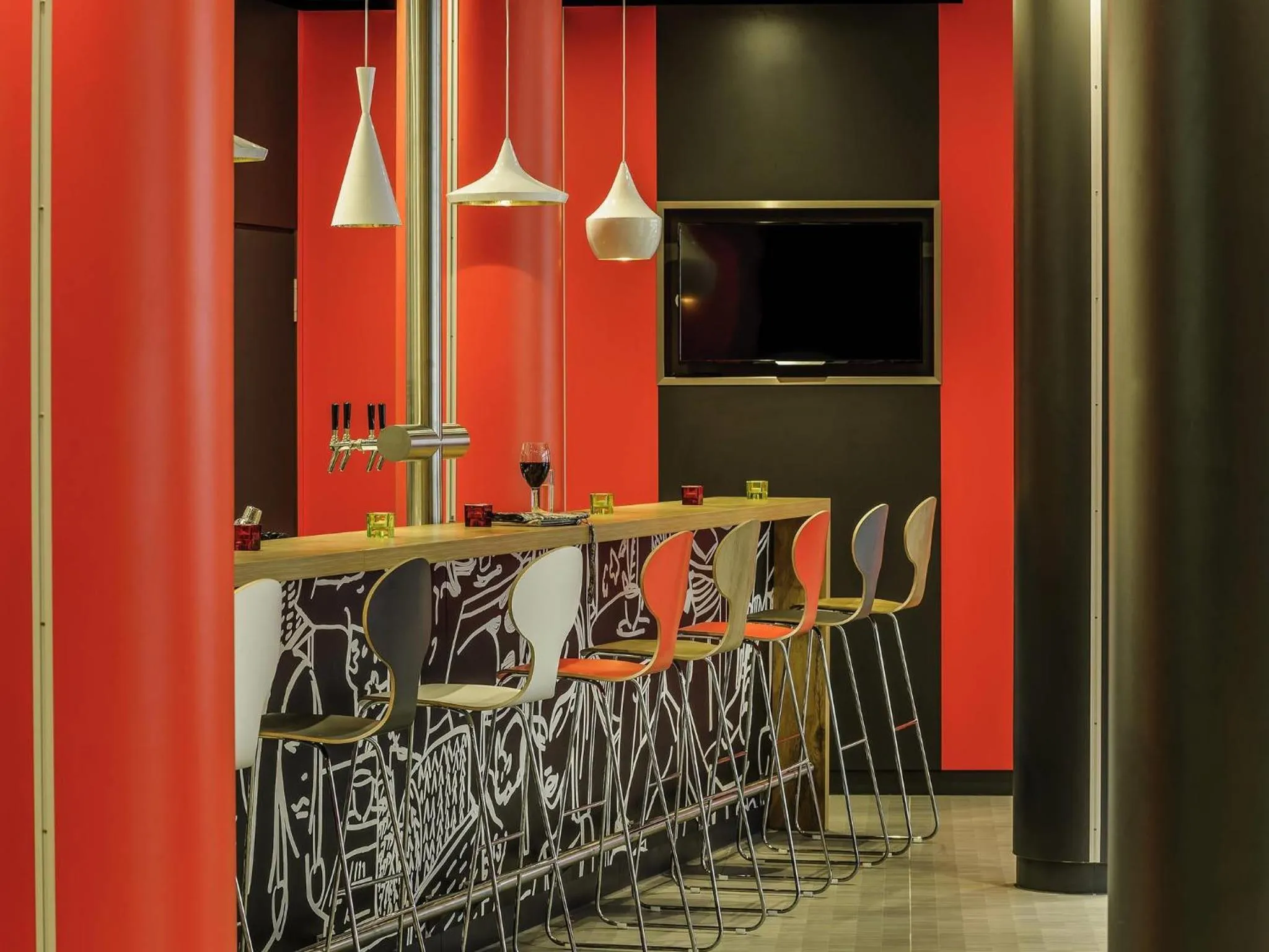 Lounge or bar in Ibis München City Arnulfpark