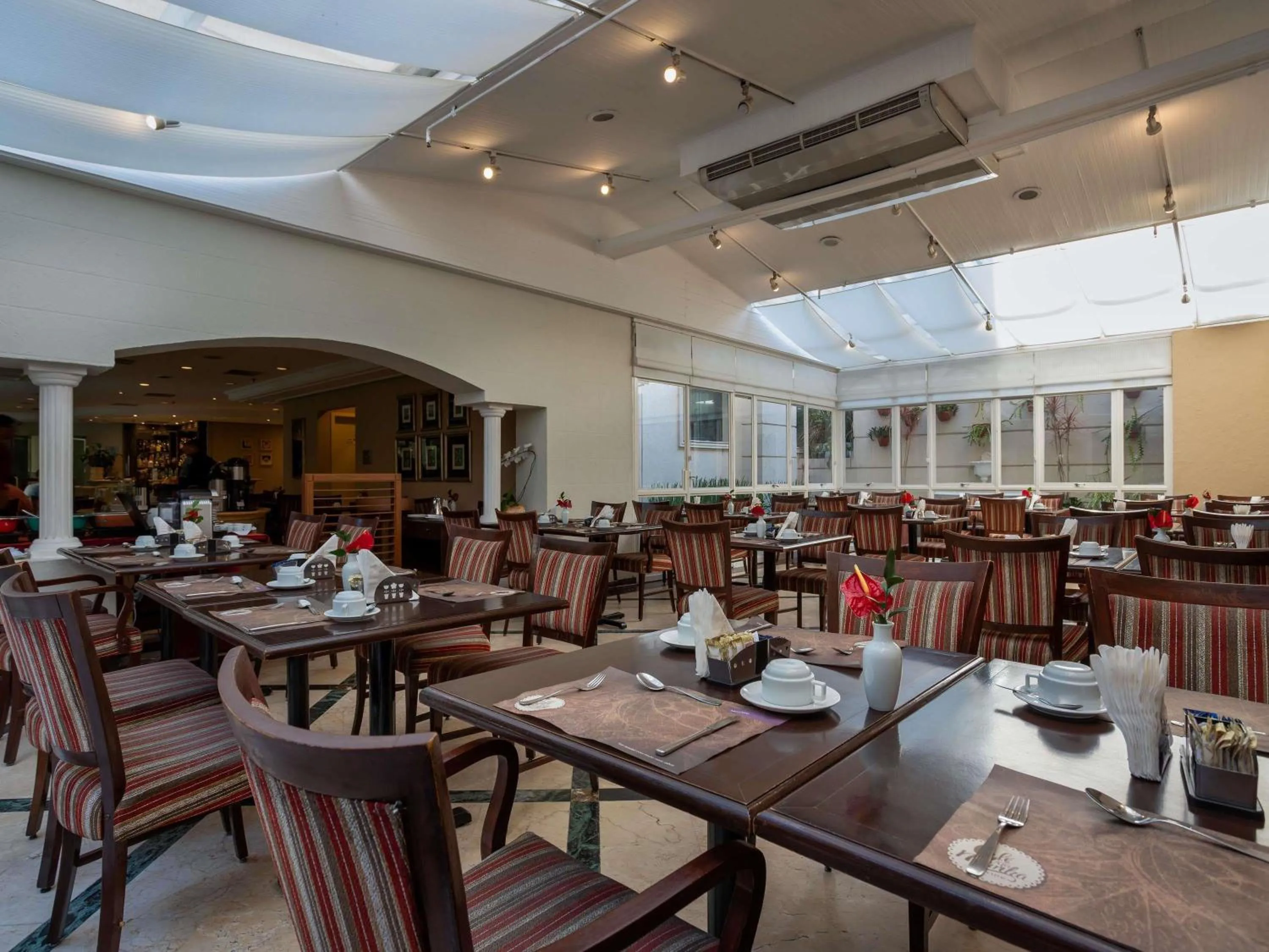 Restaurant/places to eat in Mercure Sao Paulo Pinheiros