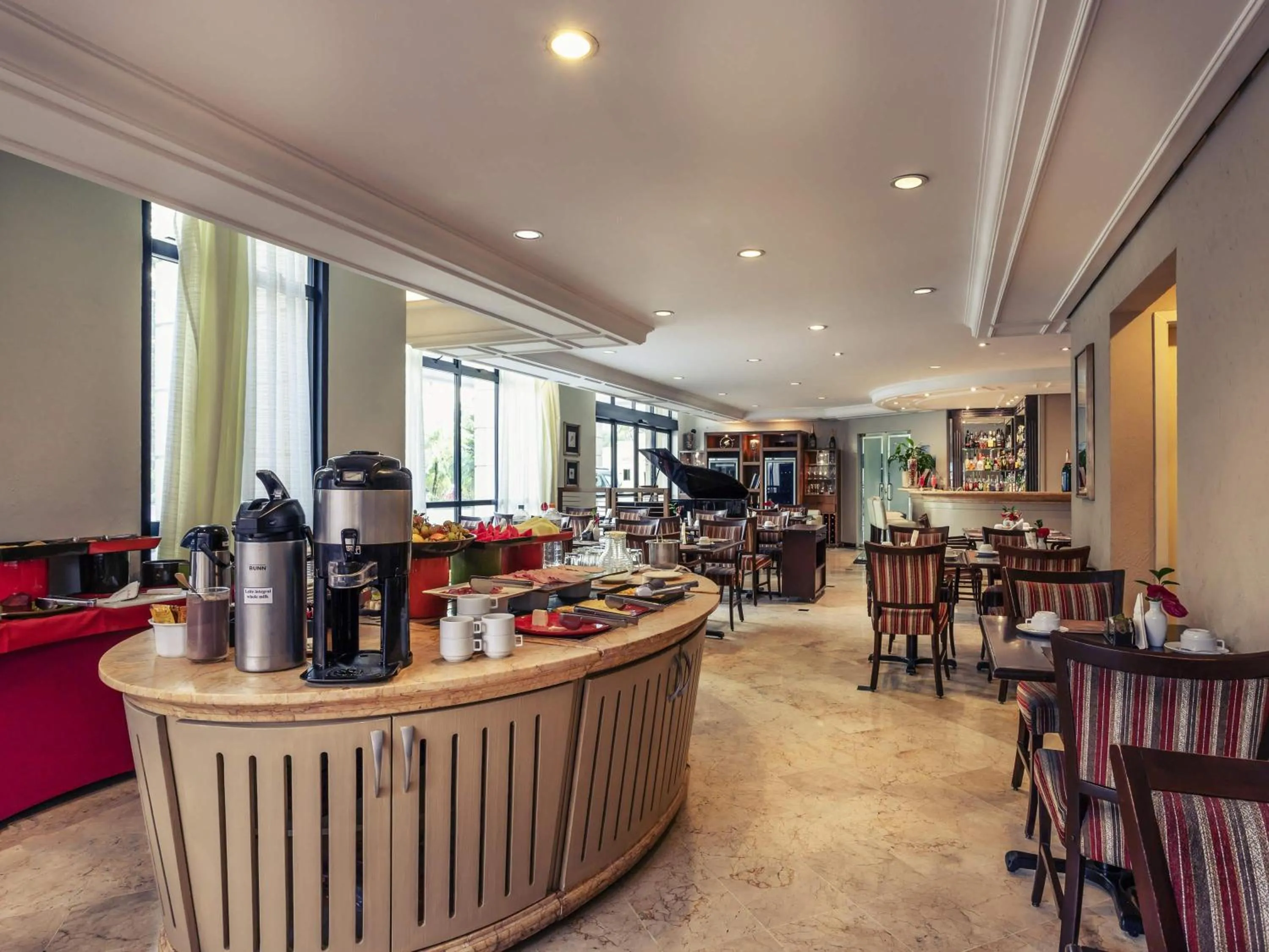 Restaurant/places to eat in Mercure Sao Paulo Pinheiros