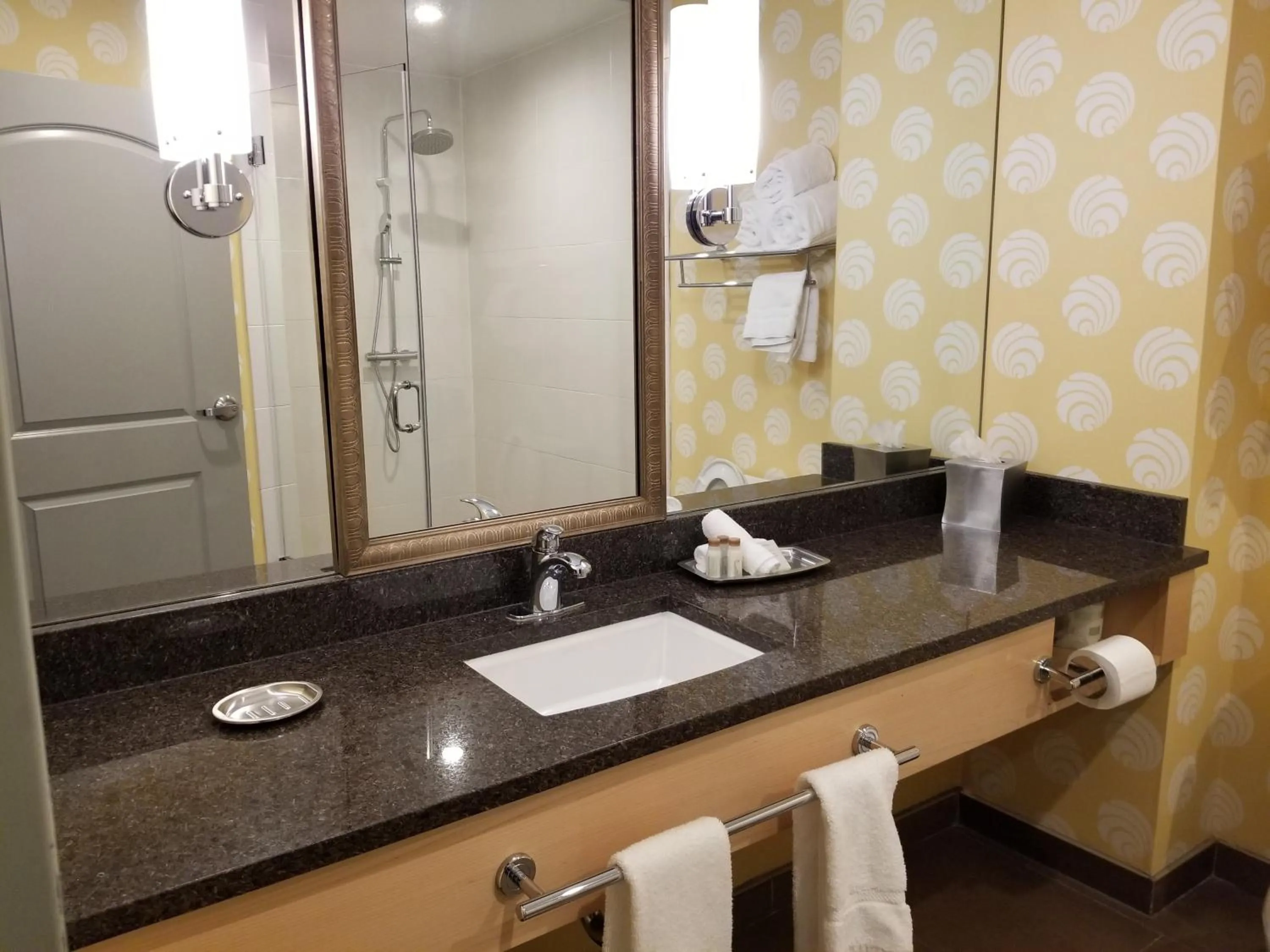 Bathroom in Hotel Indigo Pittsburgh East Liberty by IHG