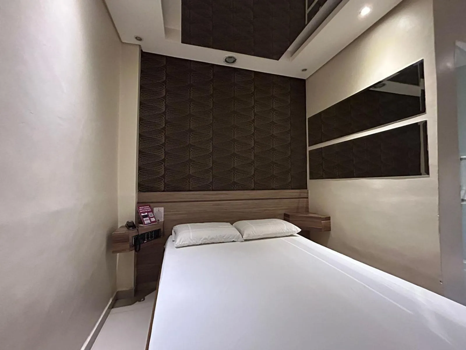 Bedroom, Bed in Só Love Motel