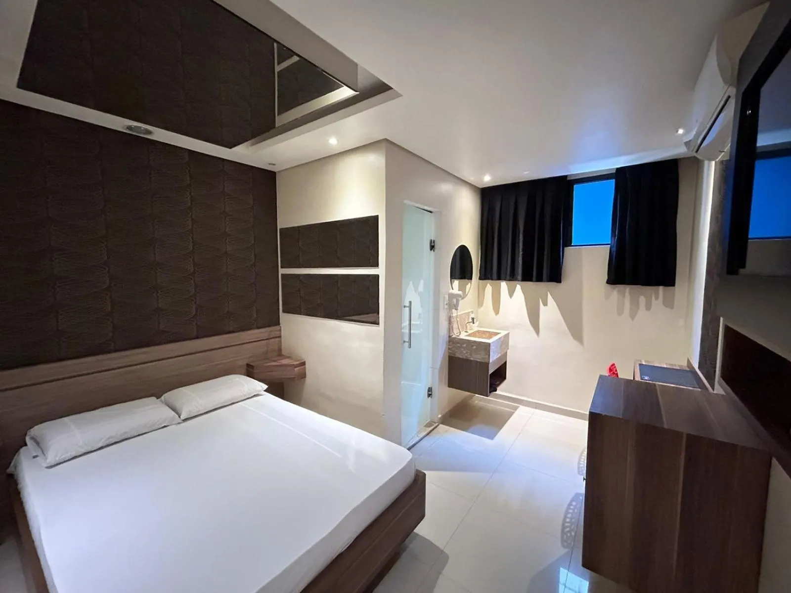 Photo of the whole room, Bed in Só Love Motel