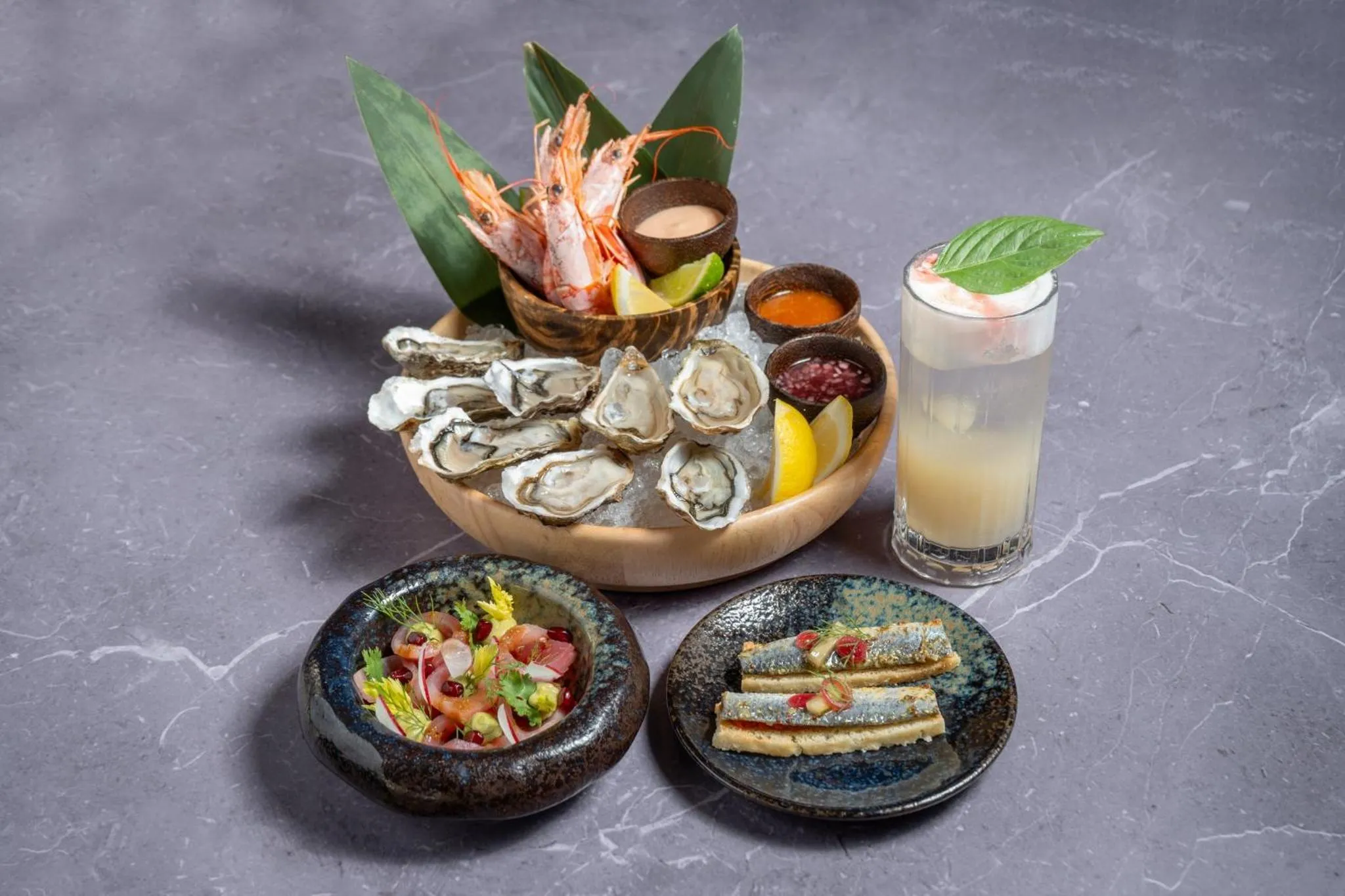 Restaurant/places to eat in Hotel Indigo Bangkok Wireless Road by IHG