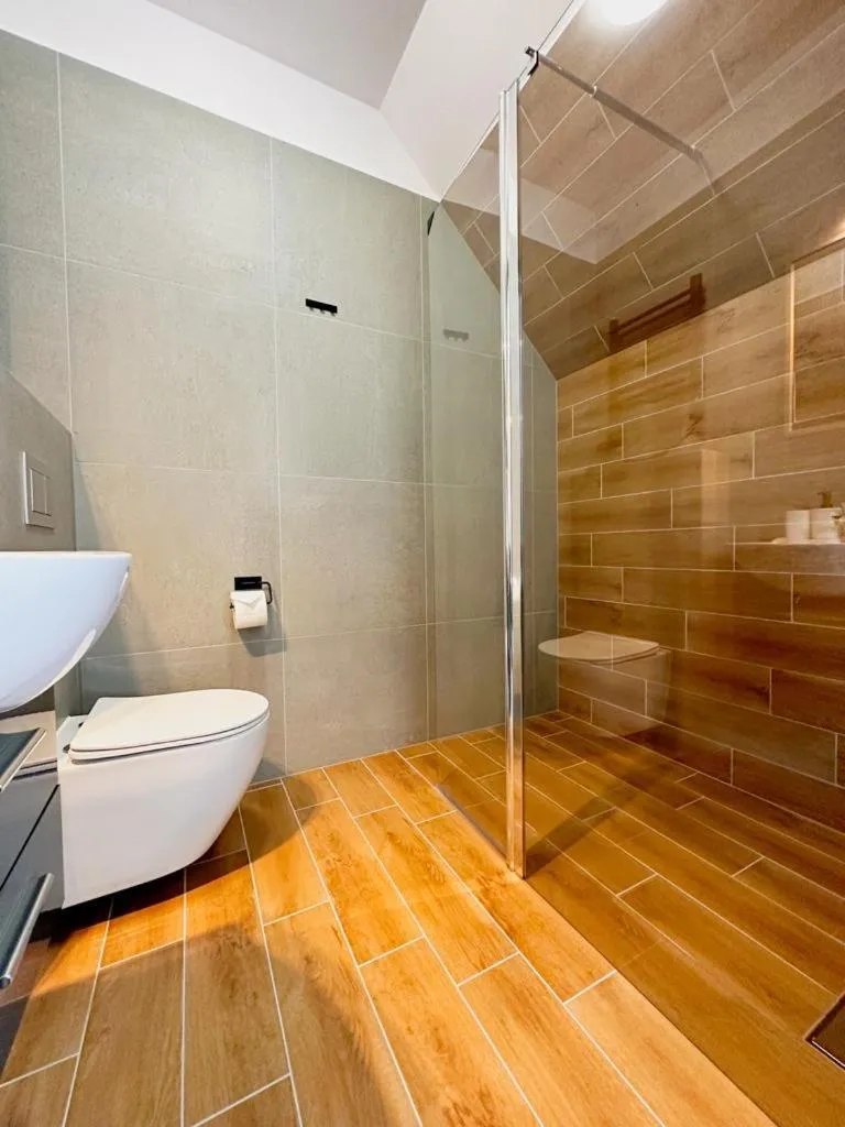 Shower in Hotel Czerwone Korale