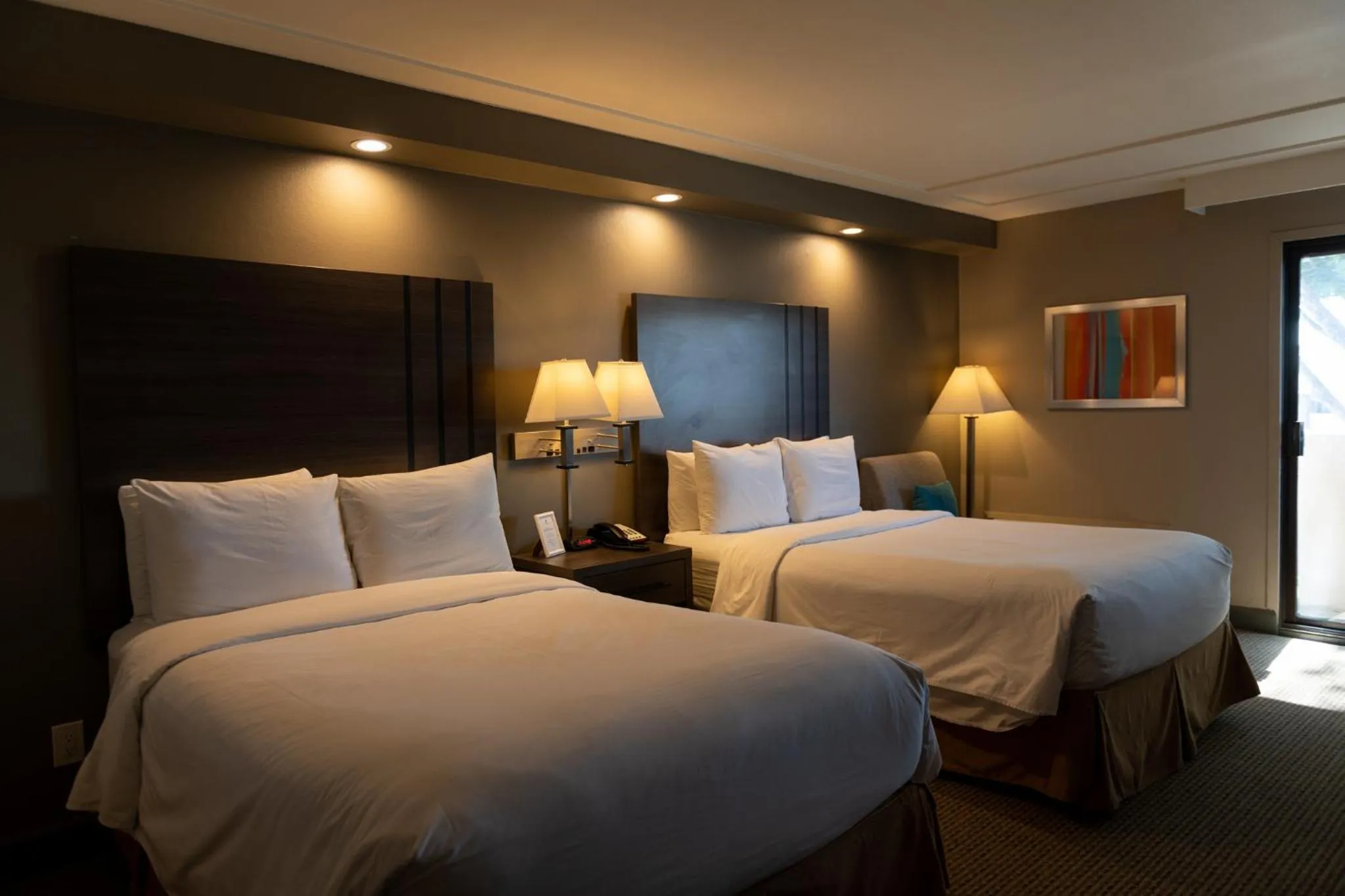 Bed in GreenTree Inn & Suites Los Angeles - Alhambra - Pasadena