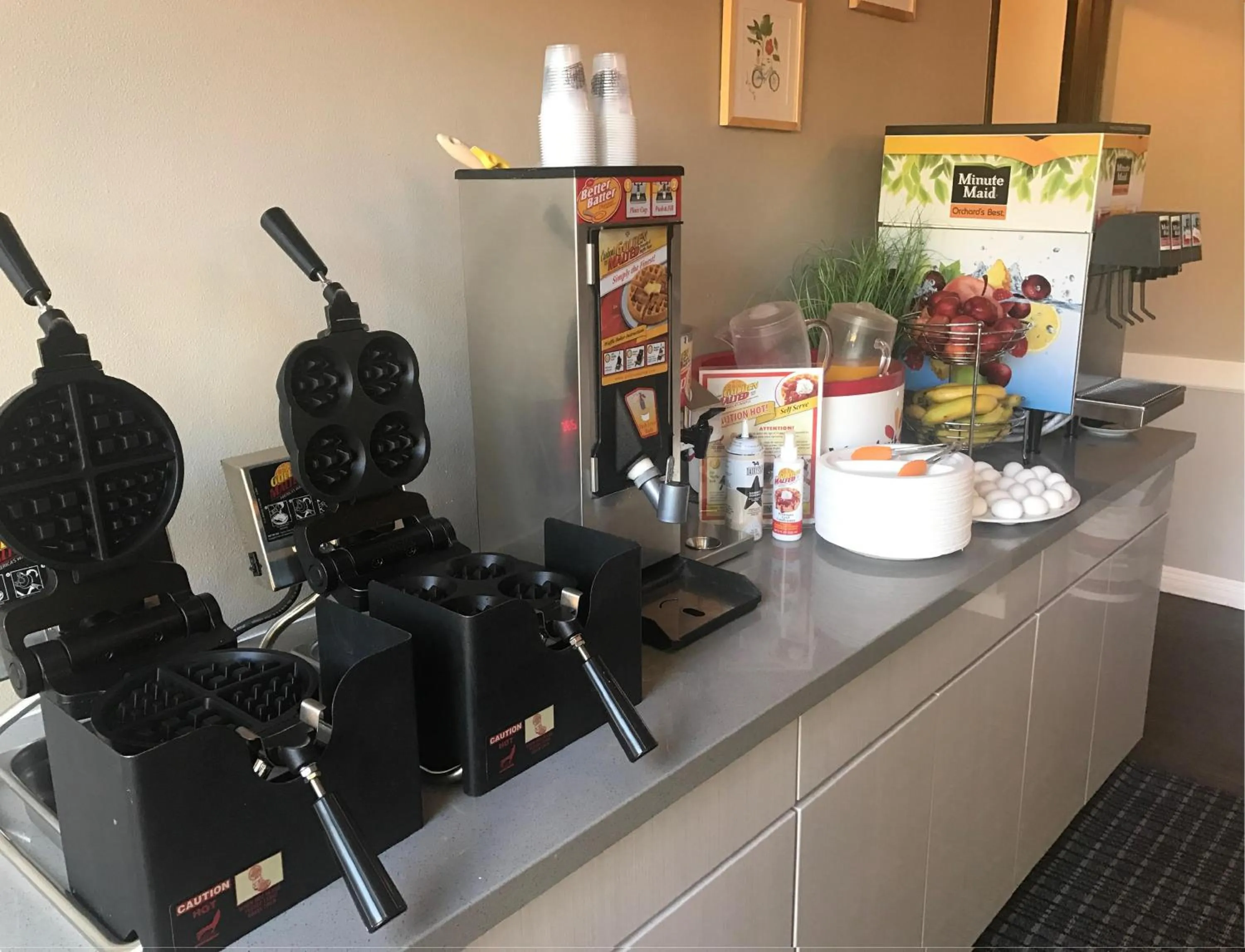 Food and drinks in GreenTree Inn & Suites Los Angeles - Alhambra - Pasadena