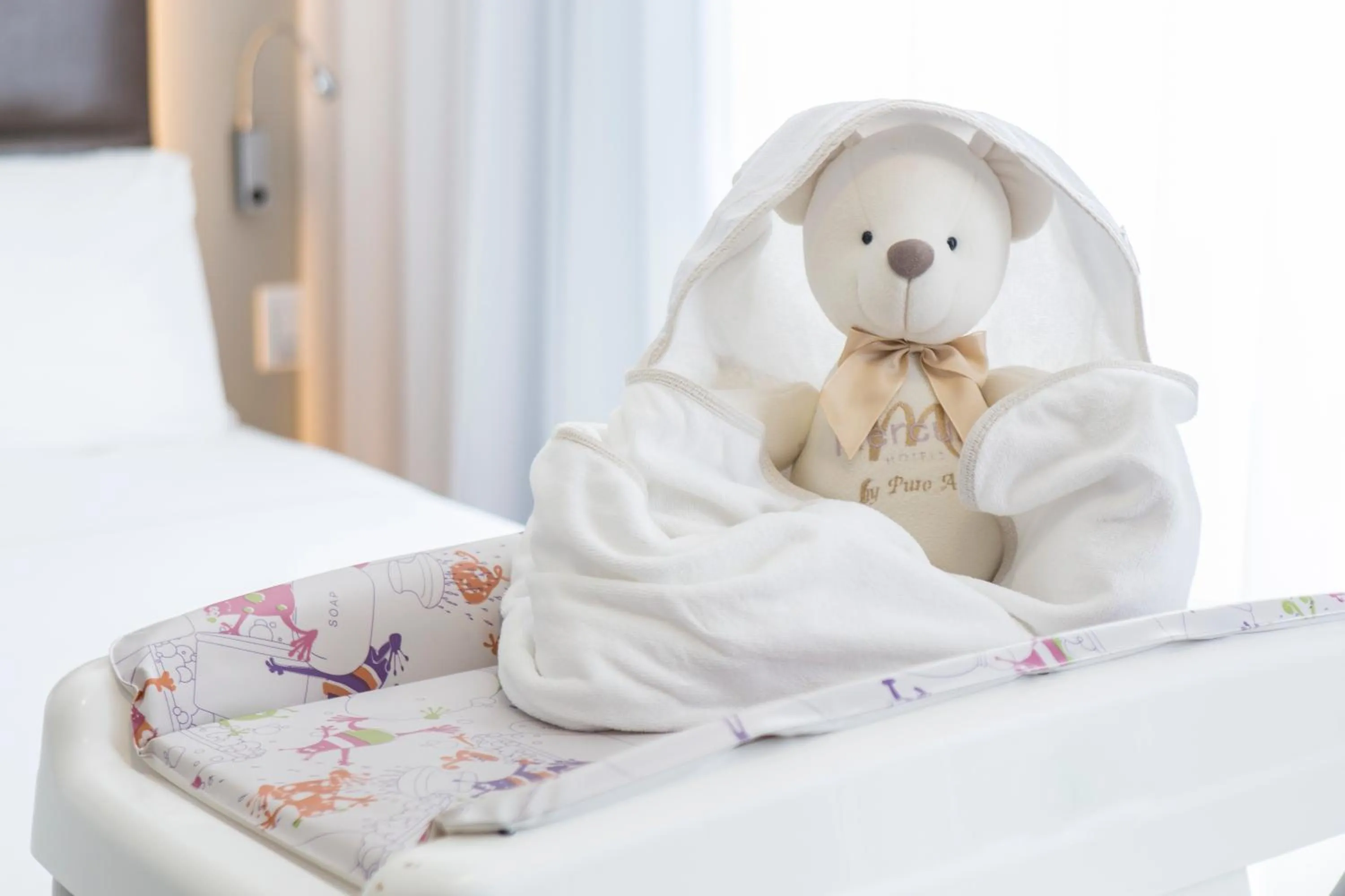 cot, Bed in Mercure Sao Paulo Vila Olimpia