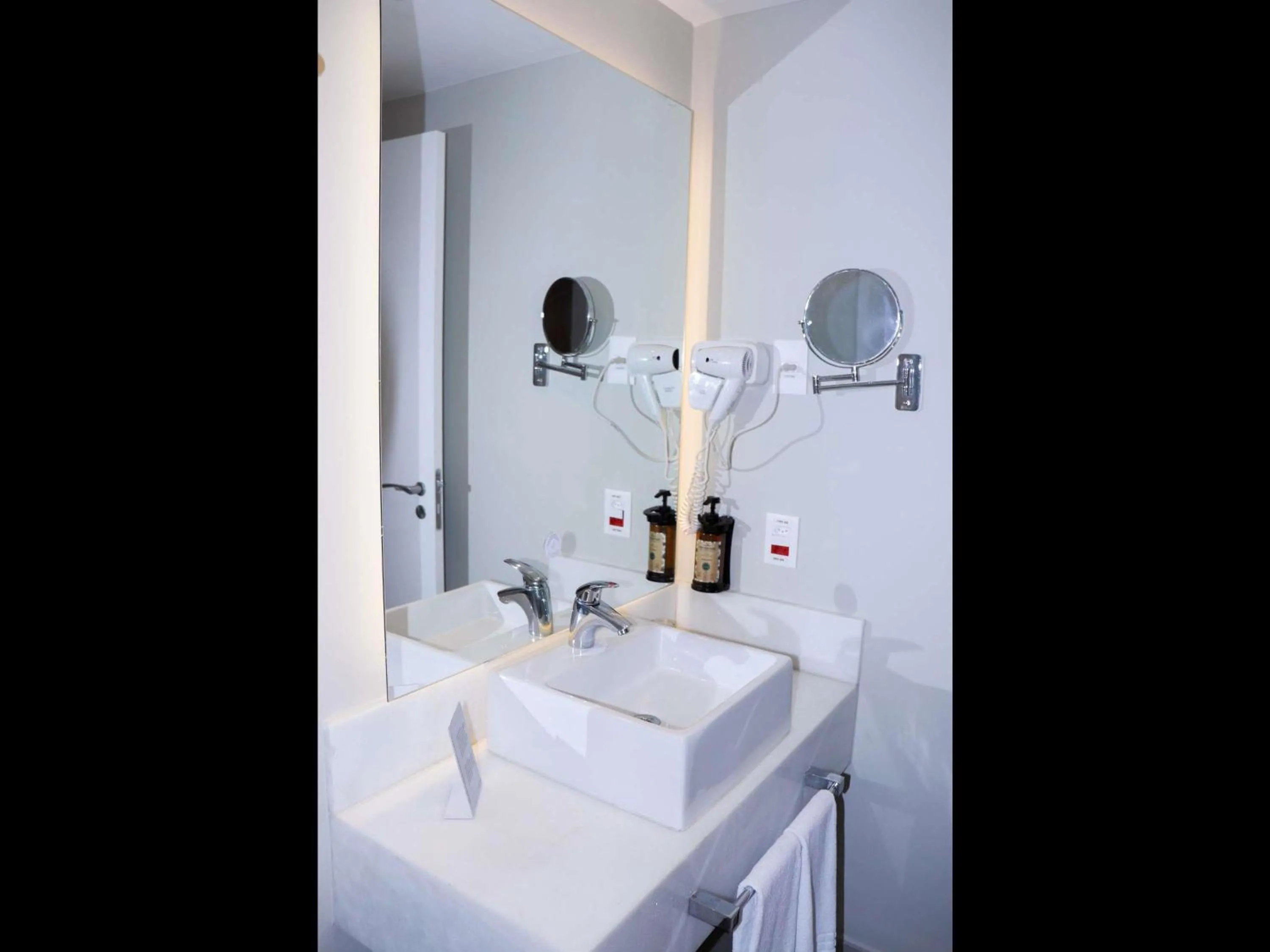 Bedroom in Mercure Sao Paulo Vila Olimpia