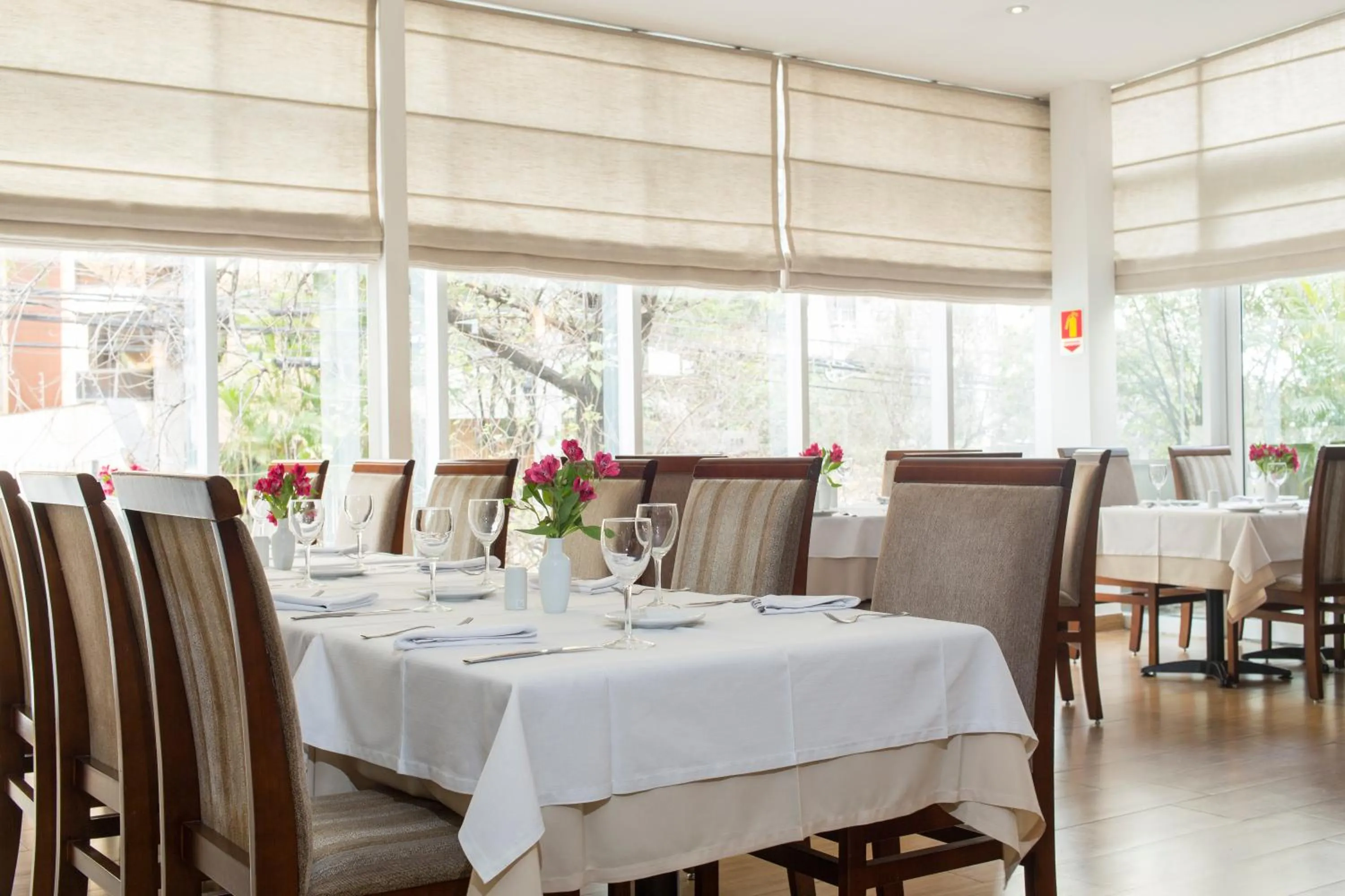 Restaurant/places to eat in Mercure Sao Paulo Vila Olimpia