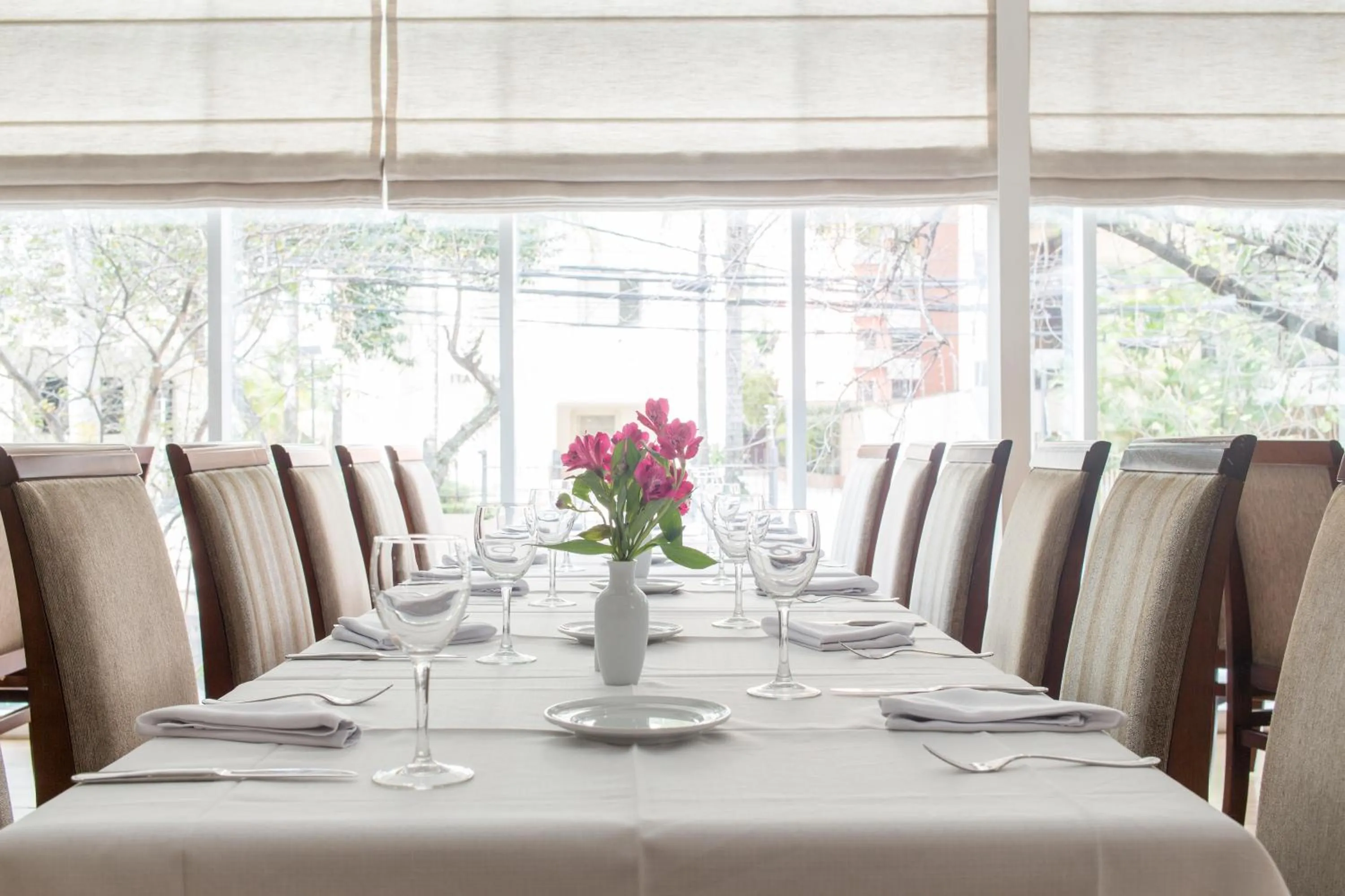 Restaurant/places to eat in Mercure Sao Paulo Vila Olimpia