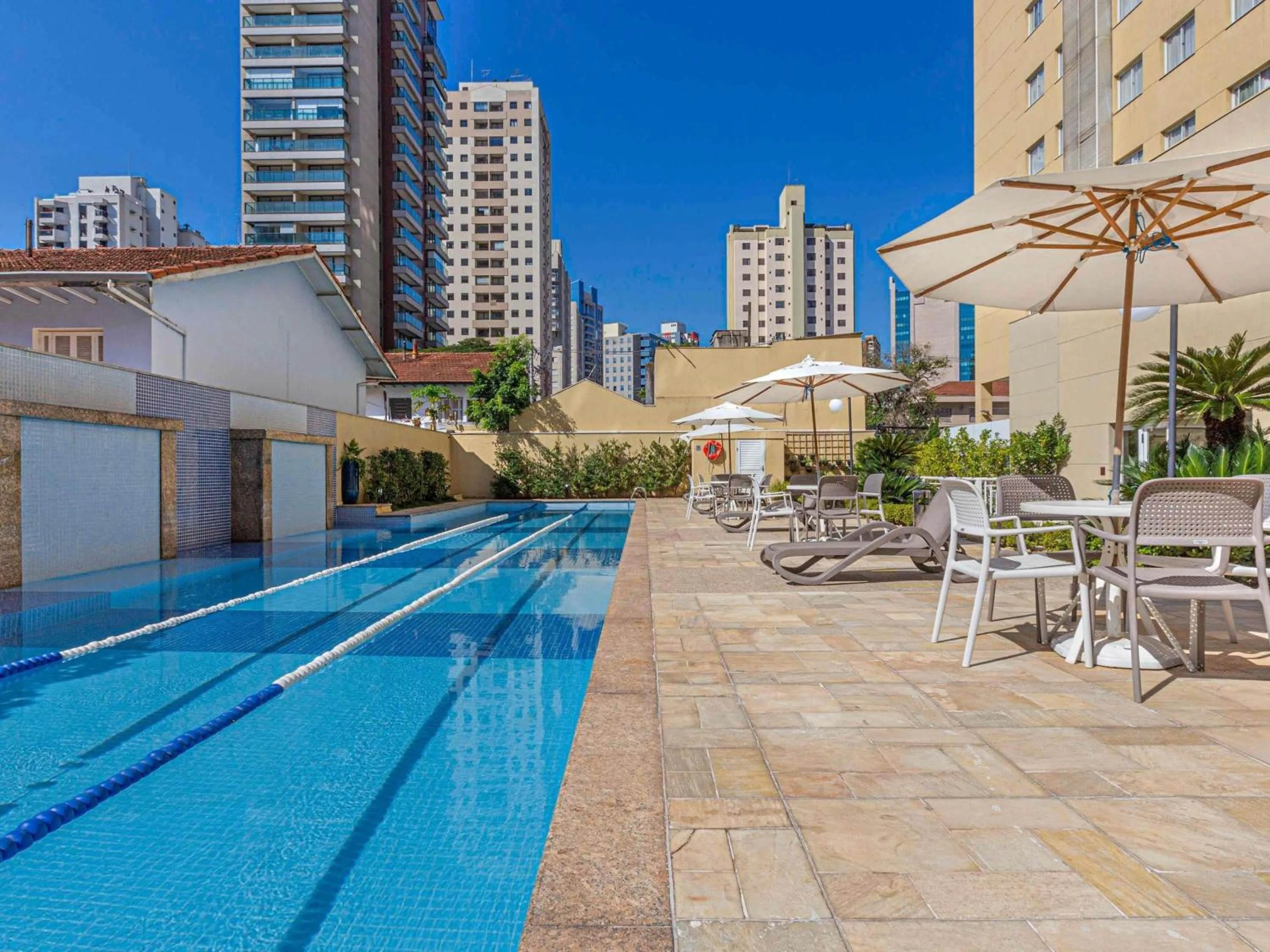 Property building in Mercure Sao Paulo Vila Olimpia