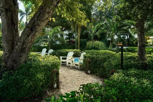 Faro Blanco Resort Marathon Florida Keys, Curio by Hilton