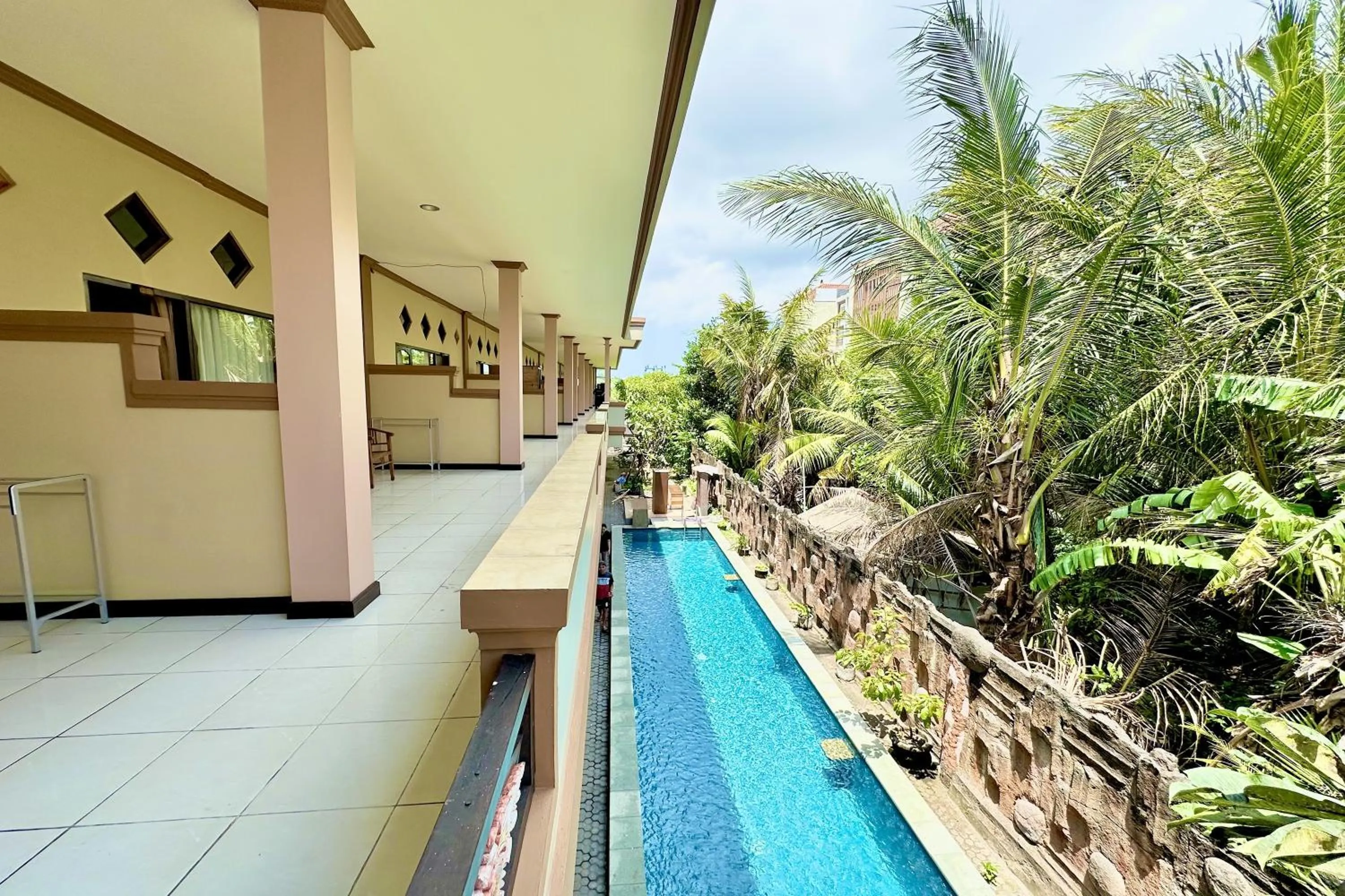 Swimming pool in Taxa Raya Guest House