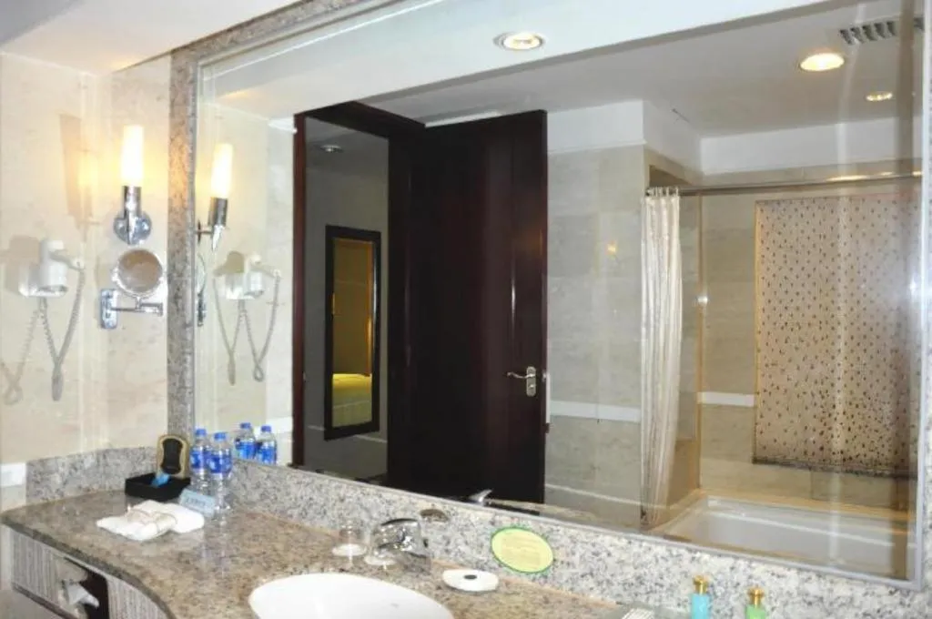 Dongguan Metropolitan Yijing Hotel